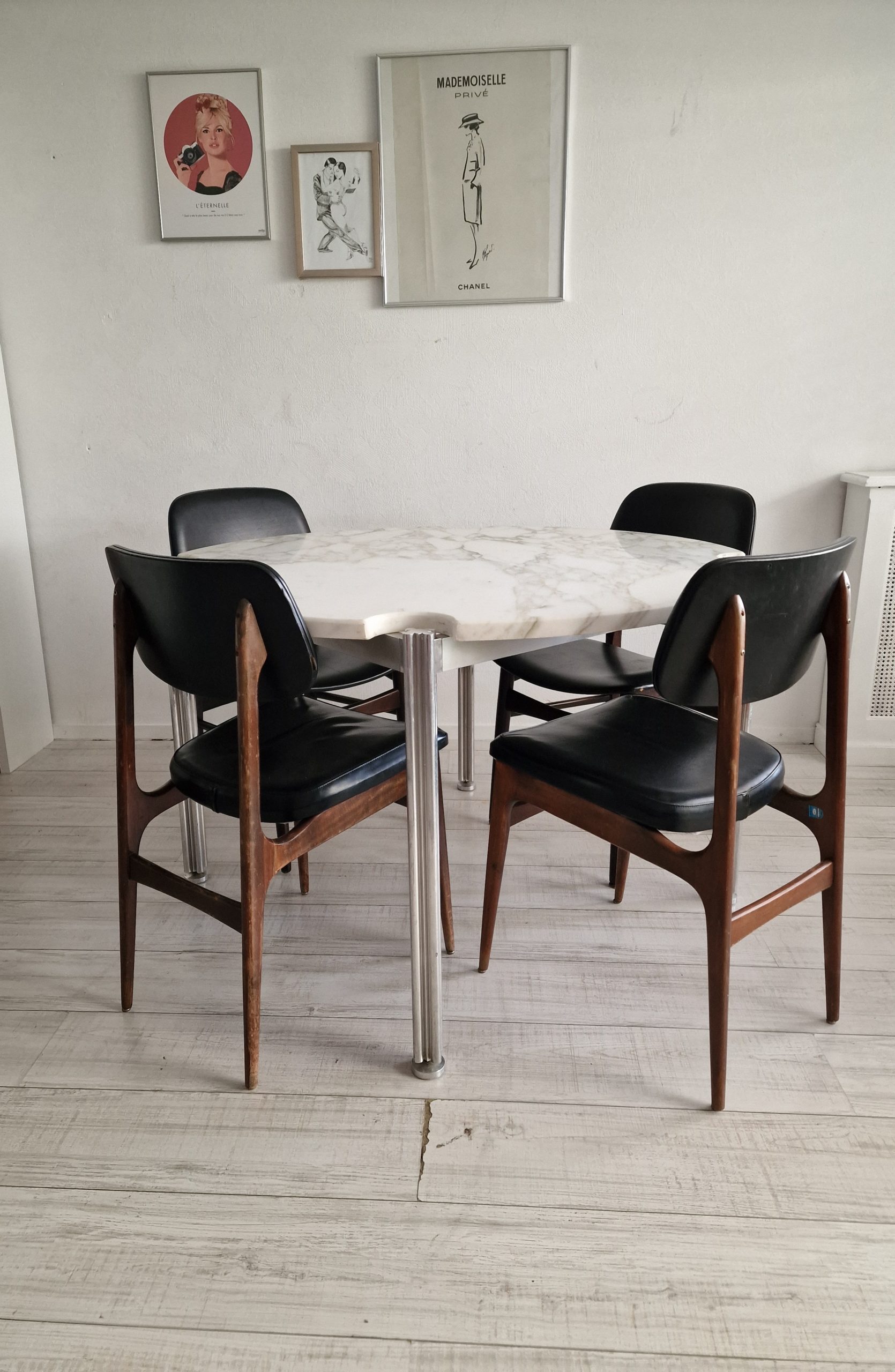 Table à manger en marbre vintage – Bild 4