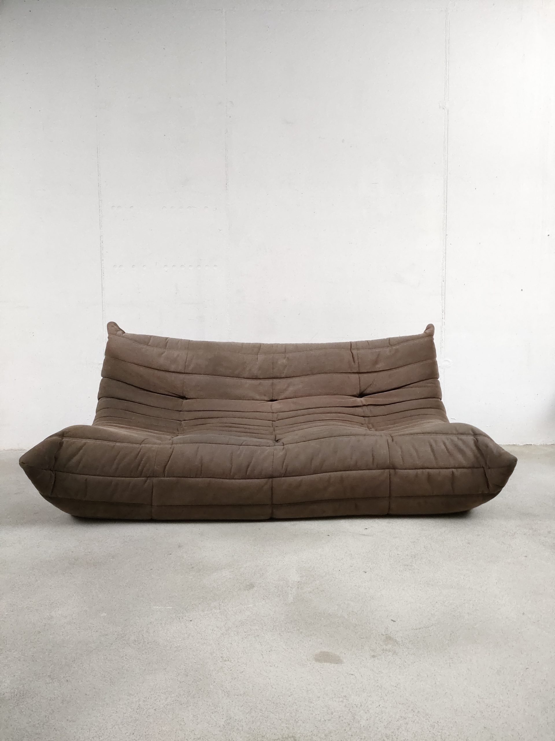 Canapé 3 places Togo de Michel Ducaroy pour Ligne Roset – Image 3