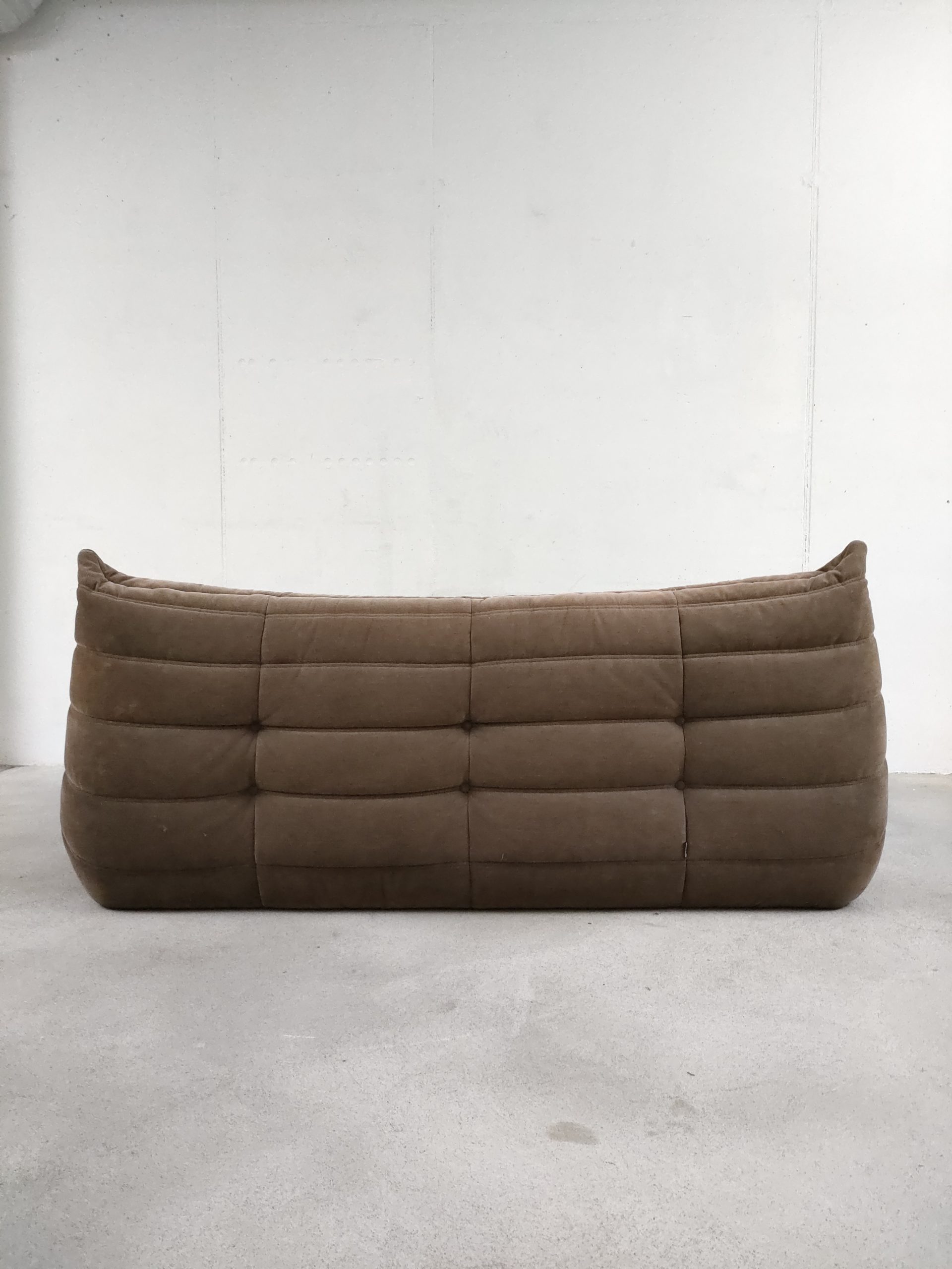 Canapé 3 places Togo de Michel Ducaroy pour Ligne Roset – Image 7