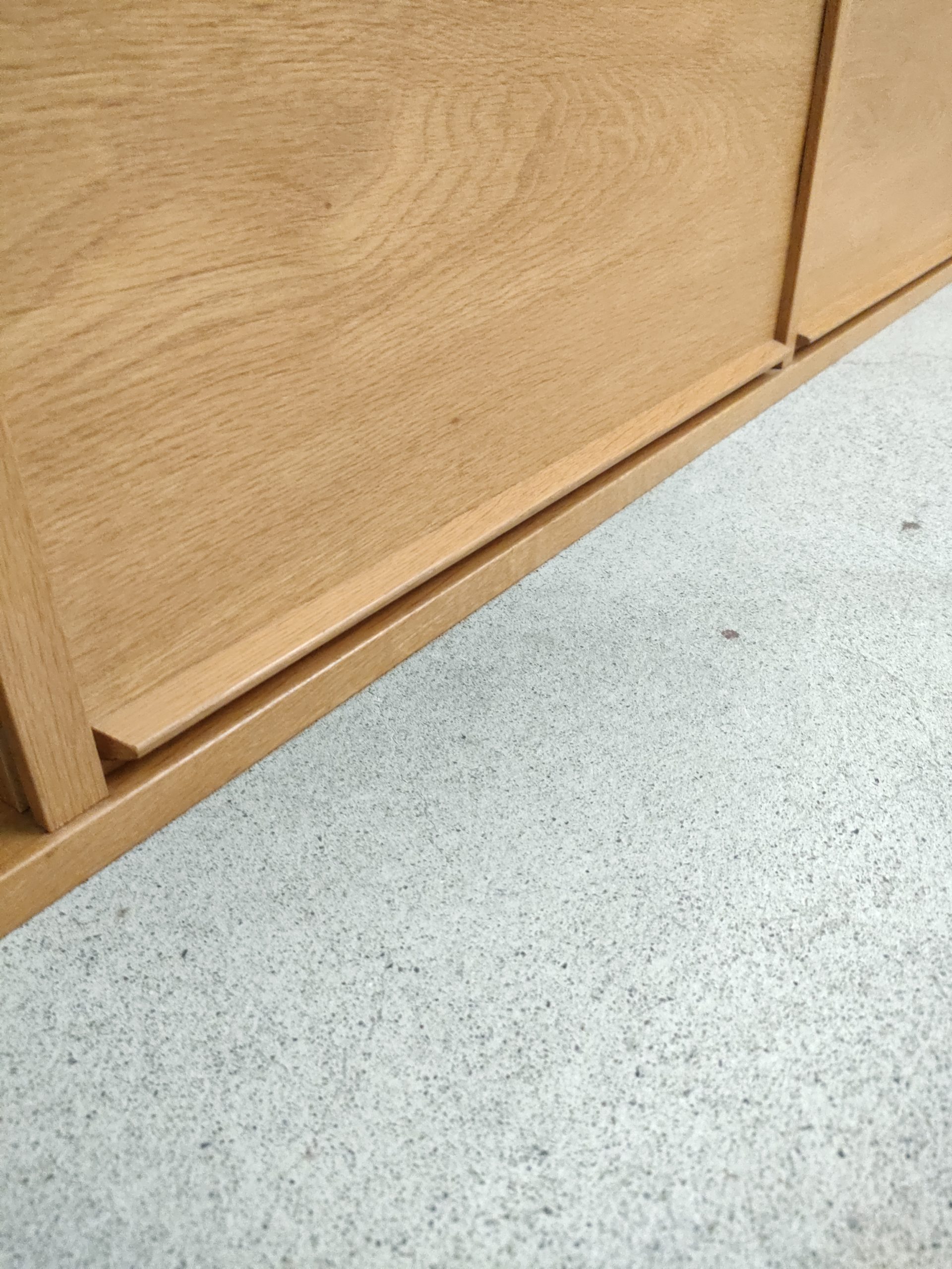 Meuble de rangement à rideaux – Image 11