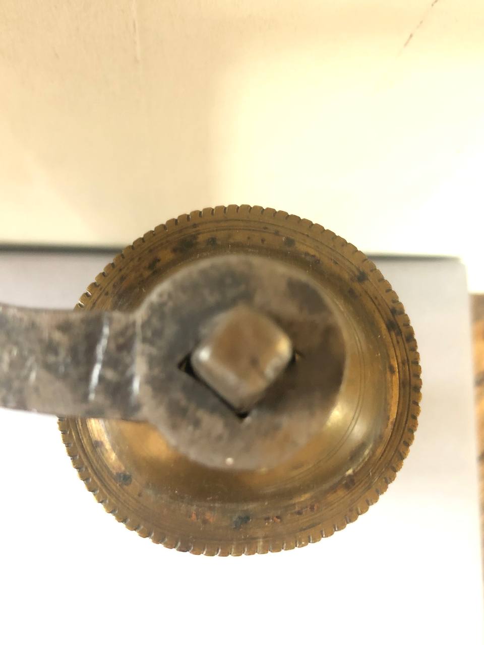 Ancien moulin en cuivre – Image 8