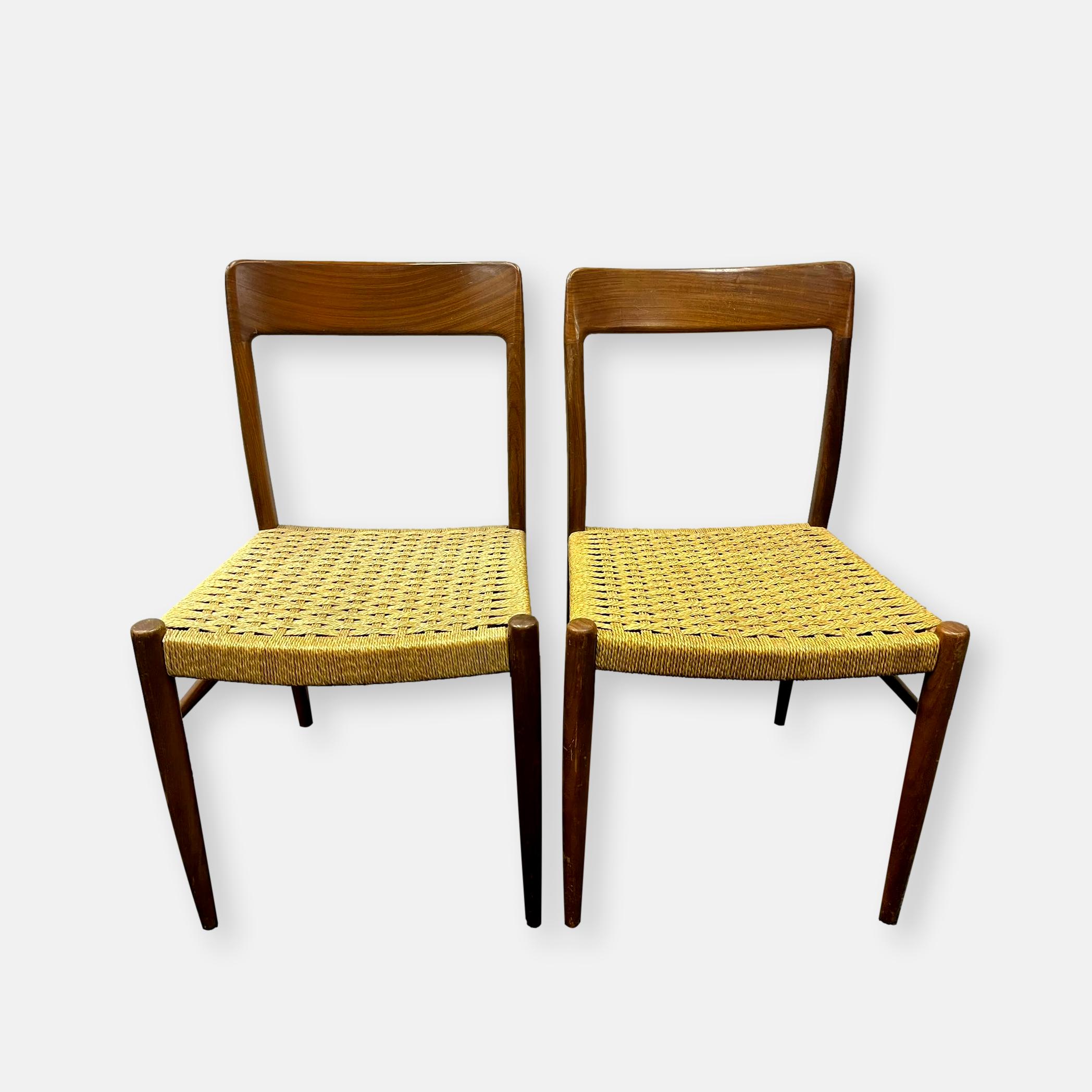 Set de 2 chaises scandinaves