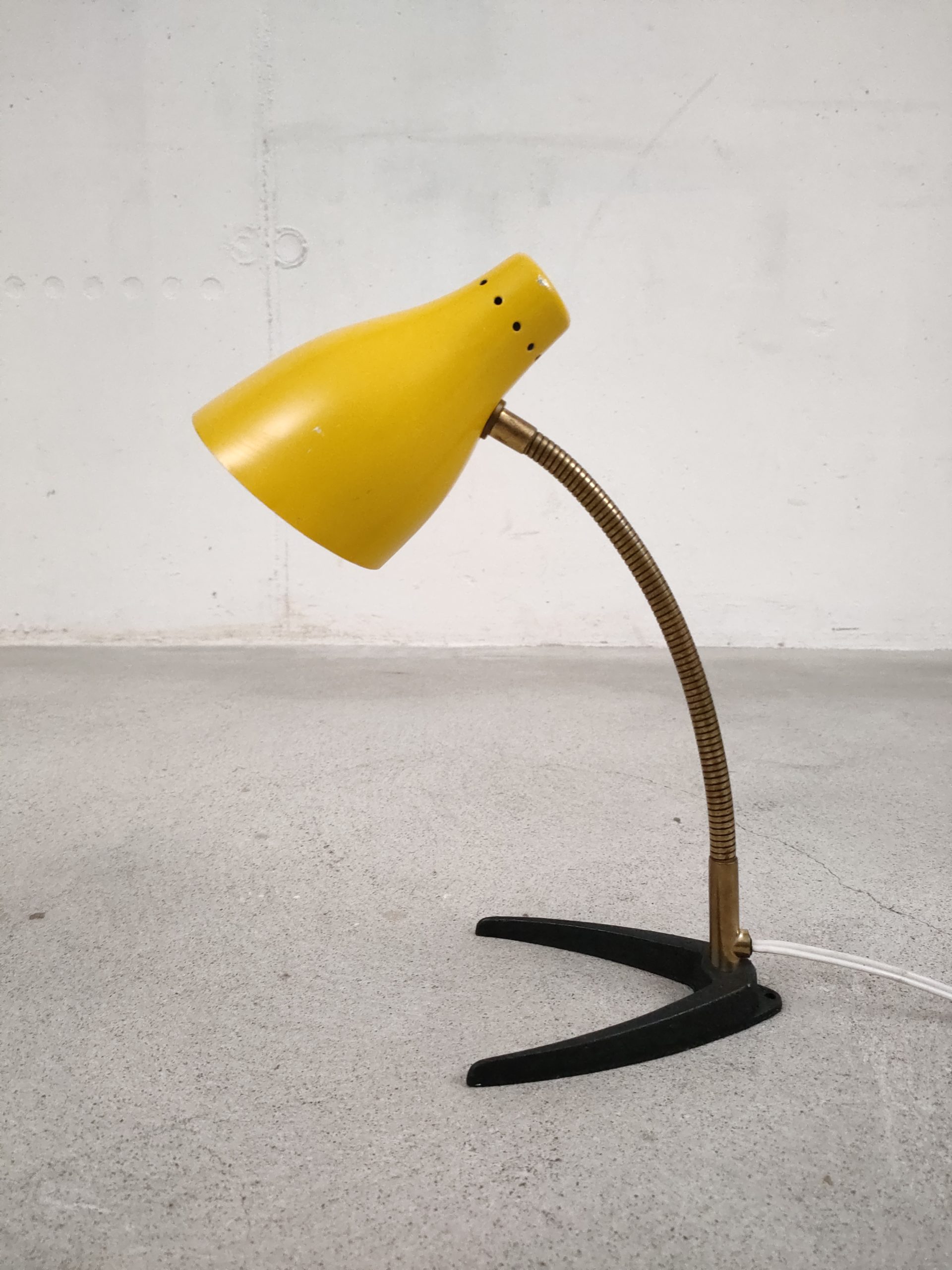 Lampe de table jaune – Image 6