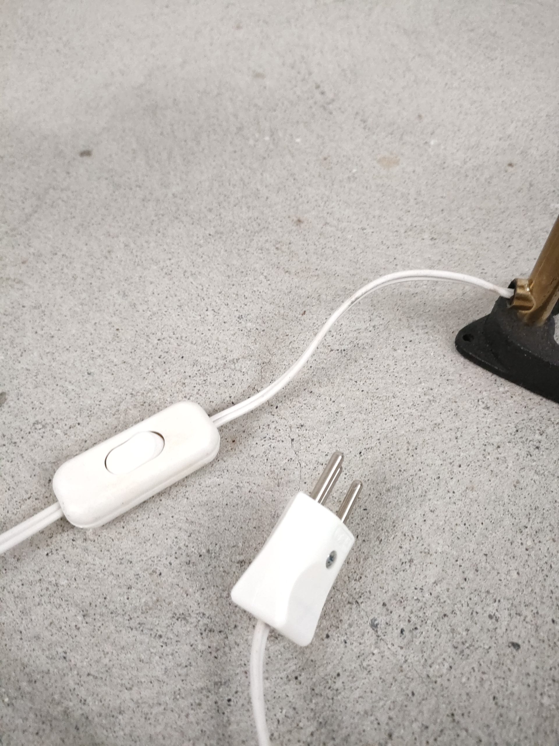 Lampe de table jaune – Image 13