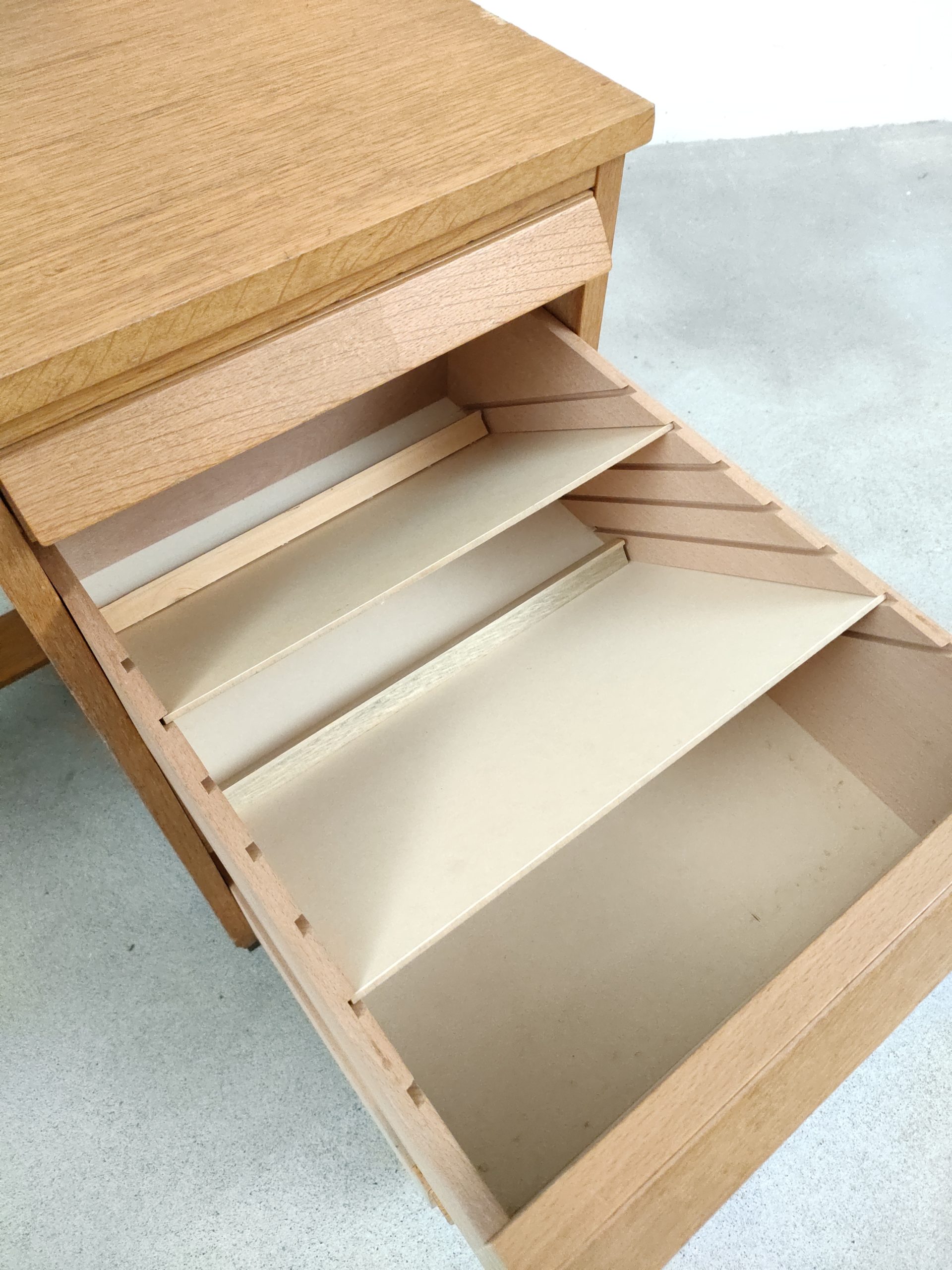 Bureau vintage en bois – Image 6