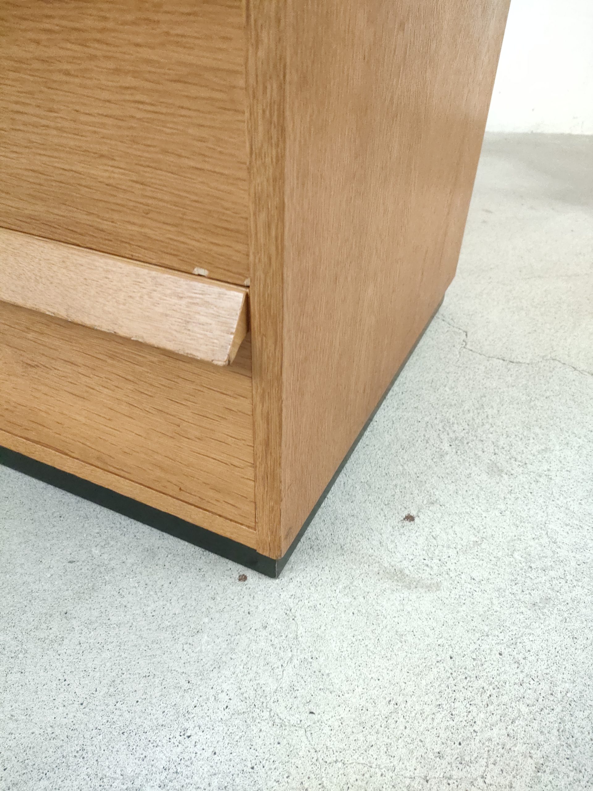 Bureau vintage en bois – Image 9