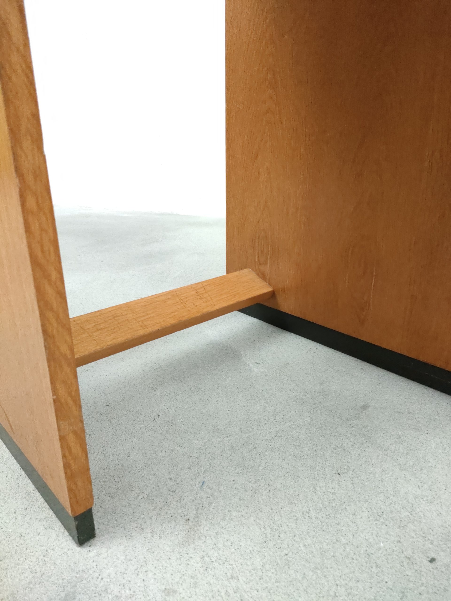 Bureau vintage en bois – Image 15