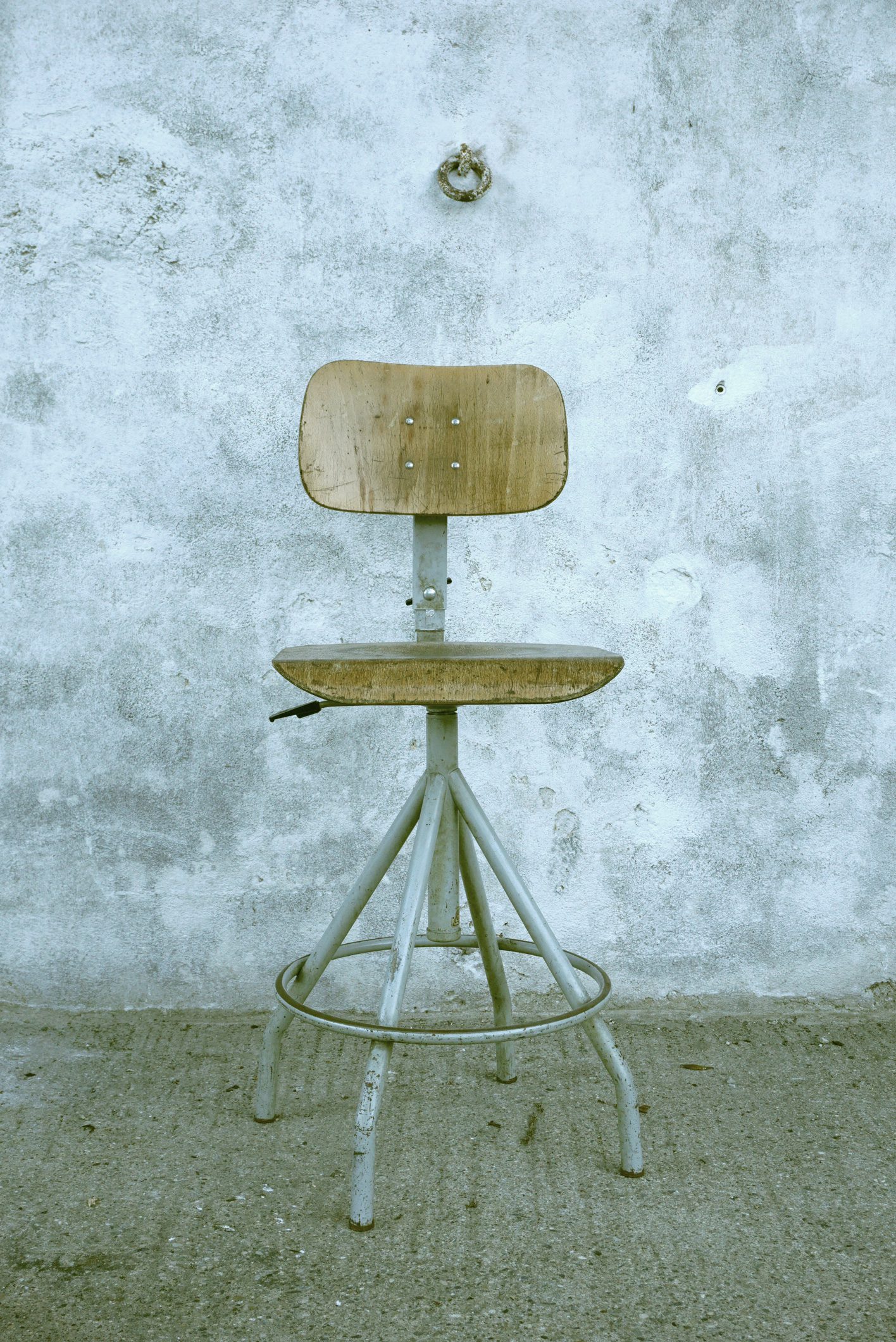 Chaise d'atelier industrielle fabrication Française – Image 2