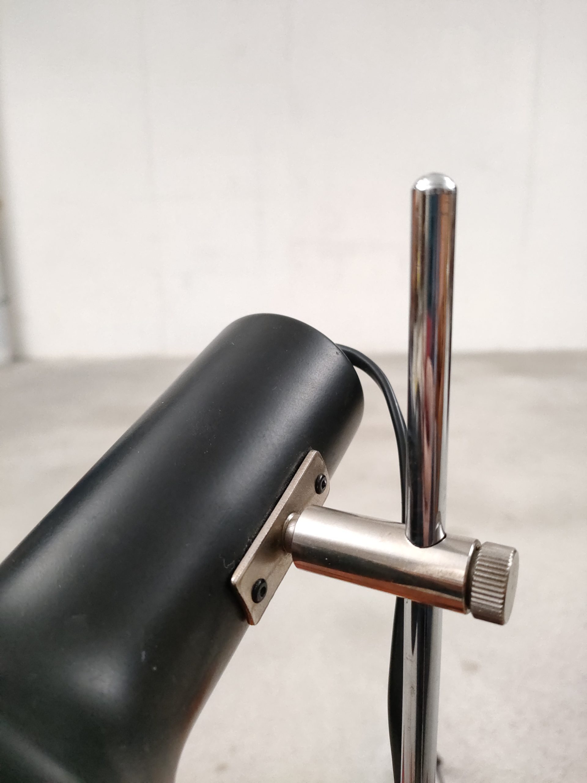 Lampe de table spot noire – Image 12