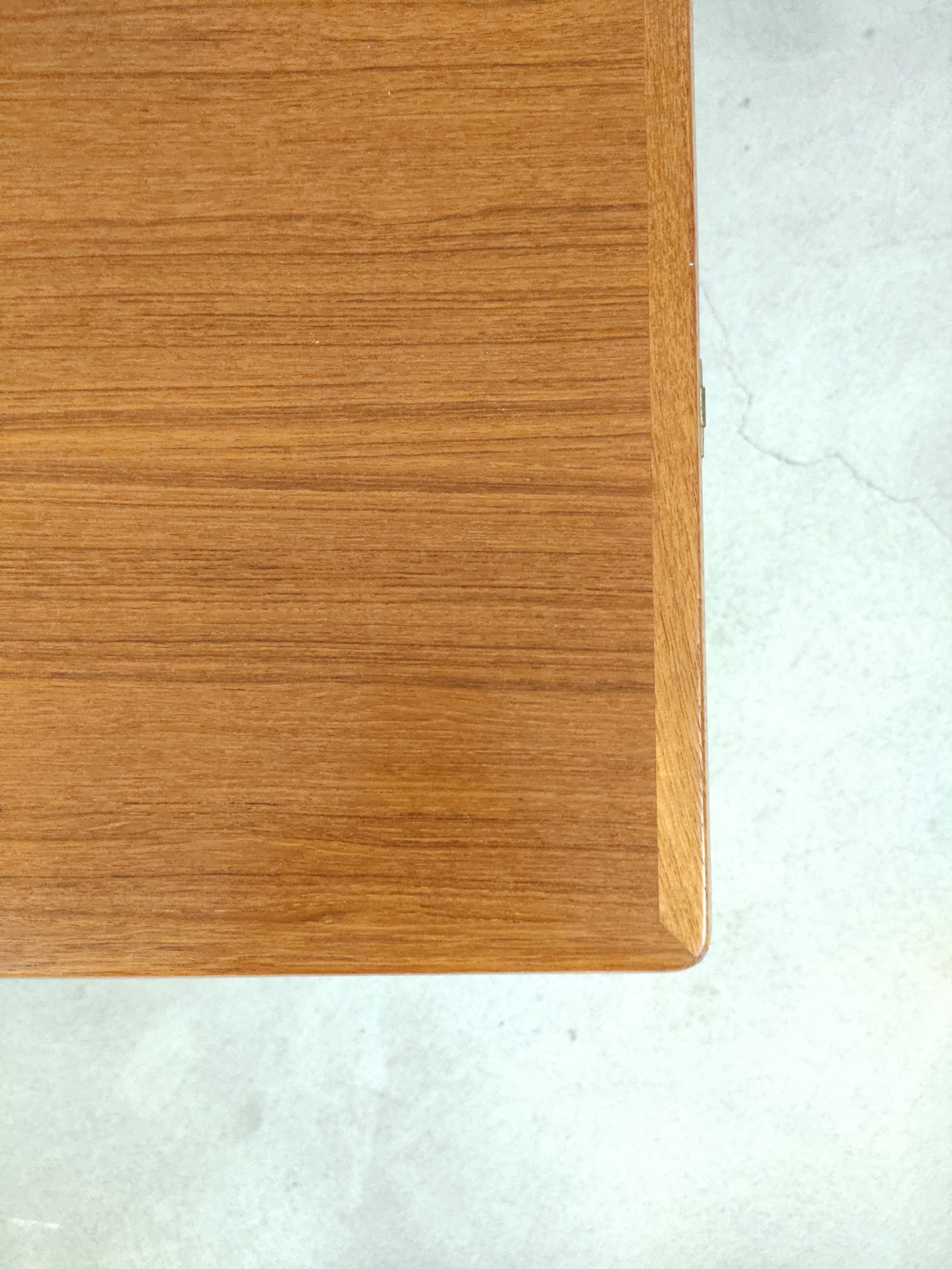 Table à manger scandinave extensible – Image 12