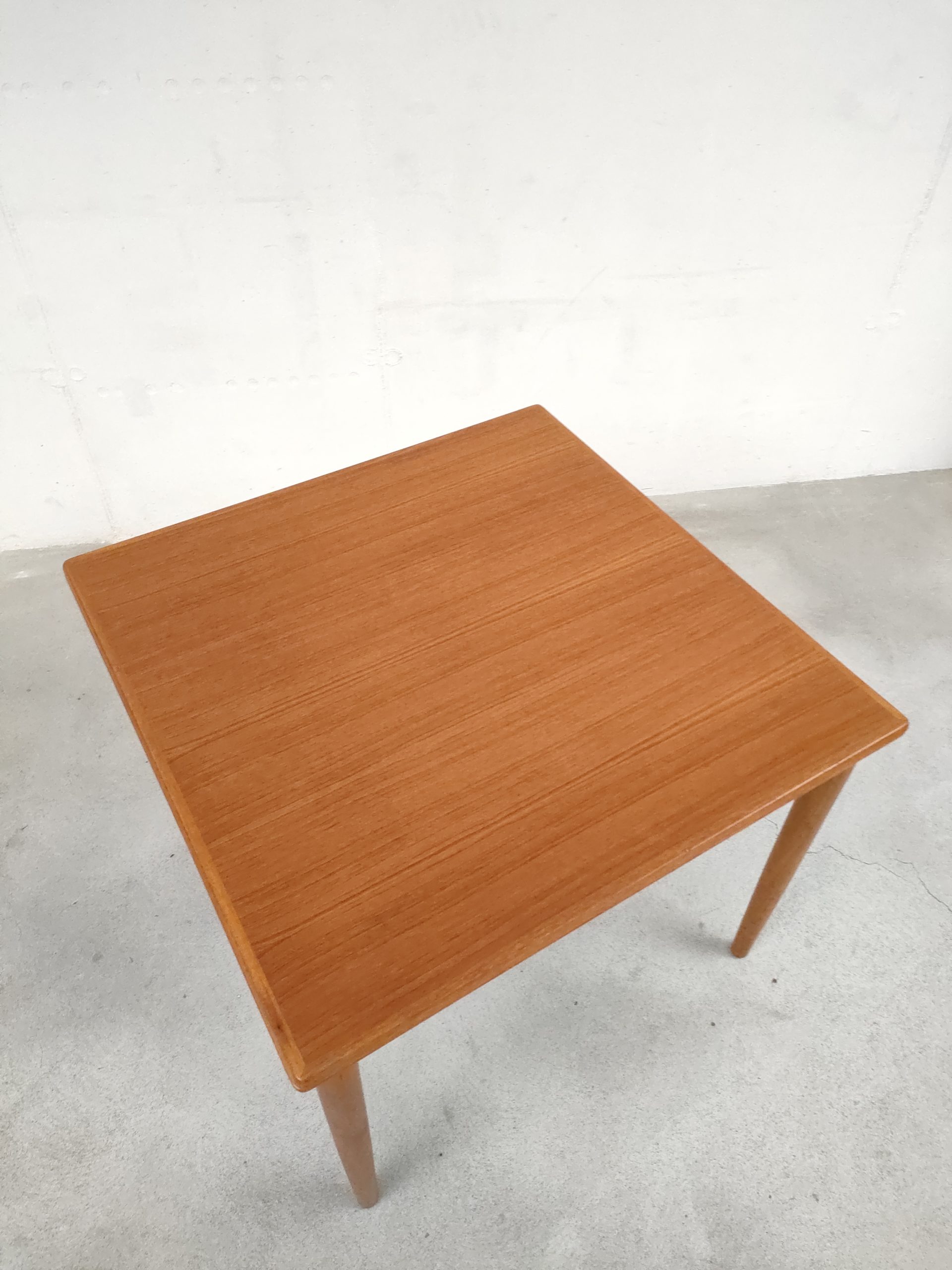 Table à manger scandinave extensible – Image 11