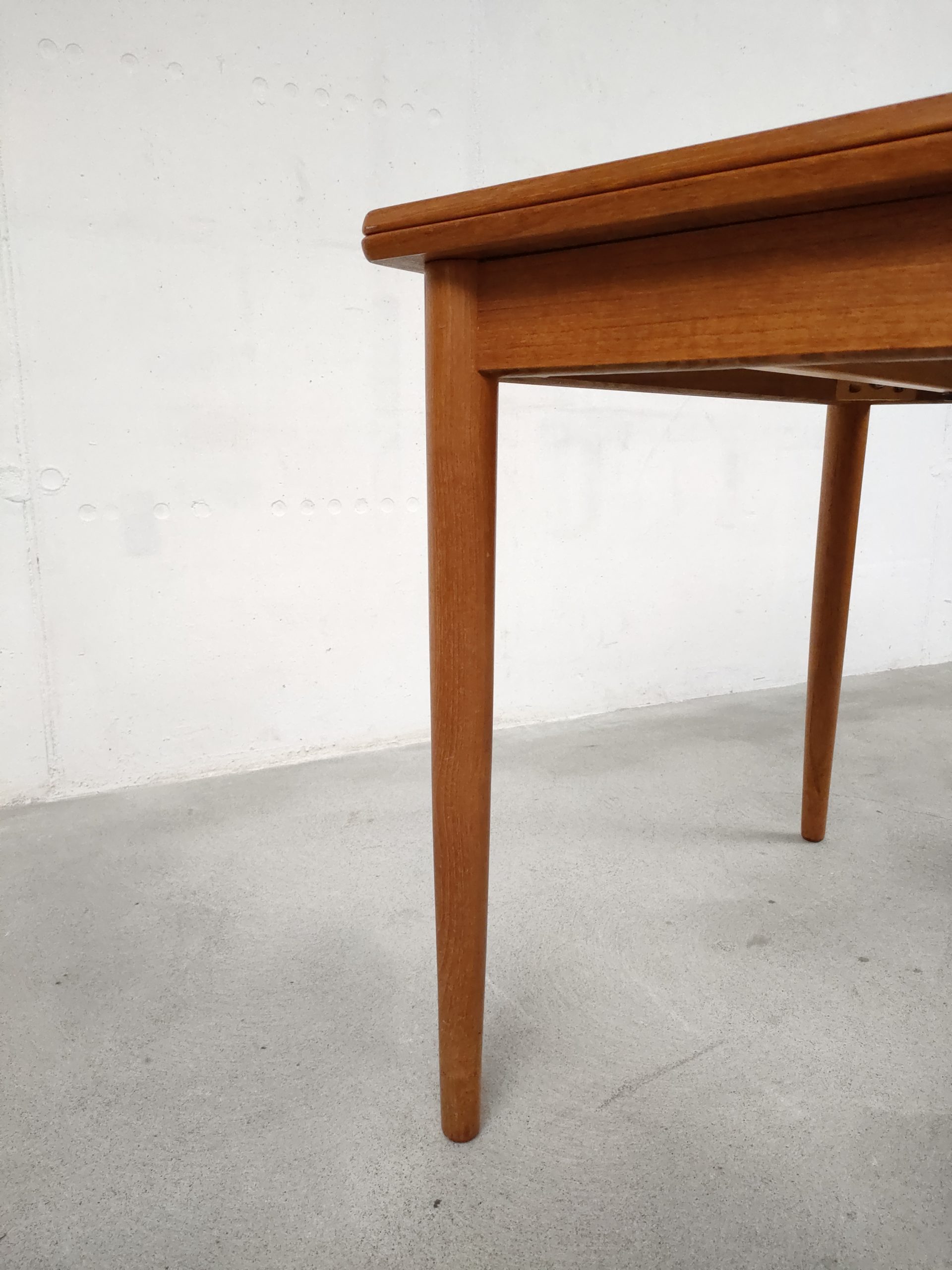 Table à manger scandinave extensible – Image 15