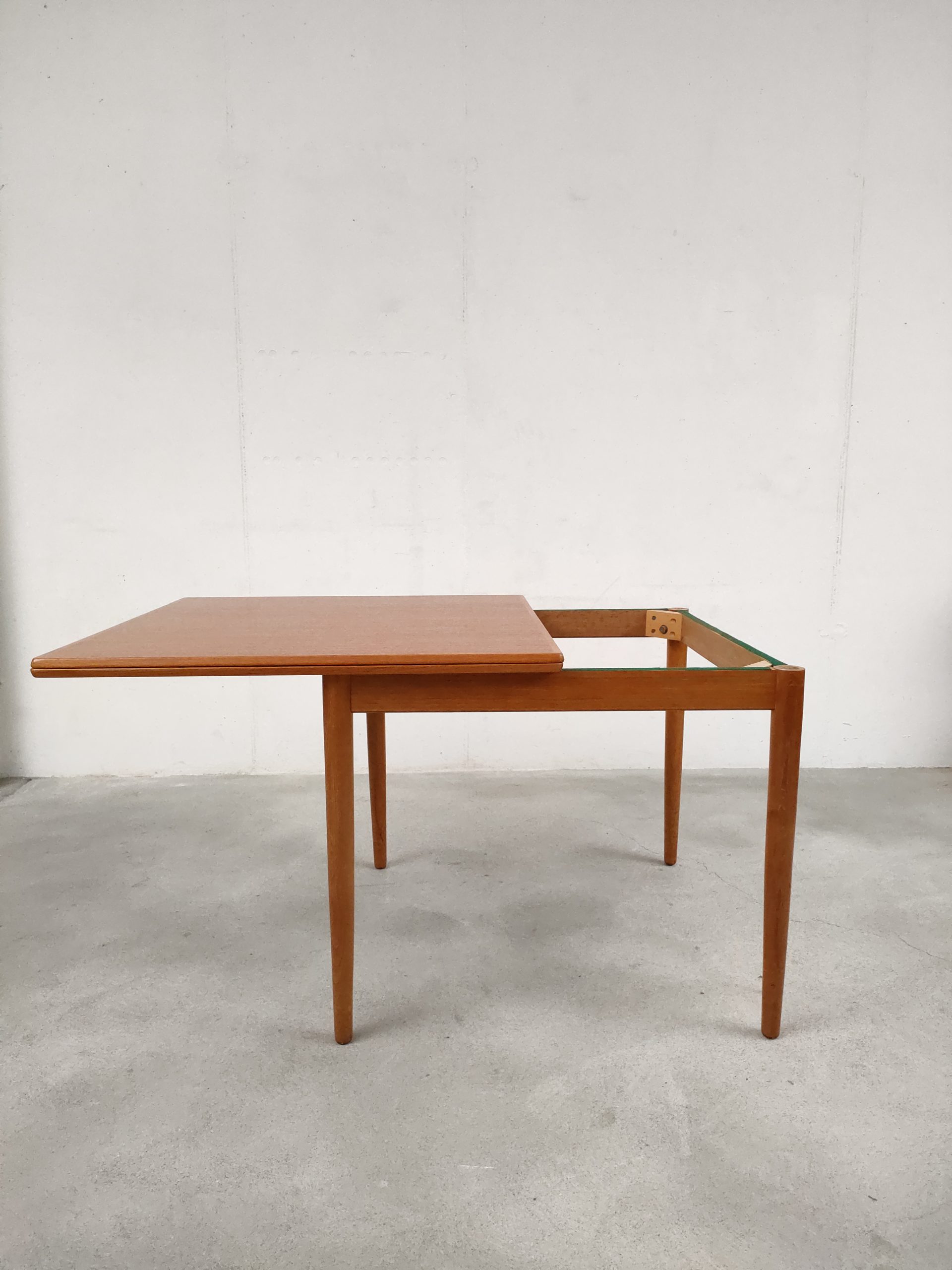 Table à manger scandinave extensible – Image 5