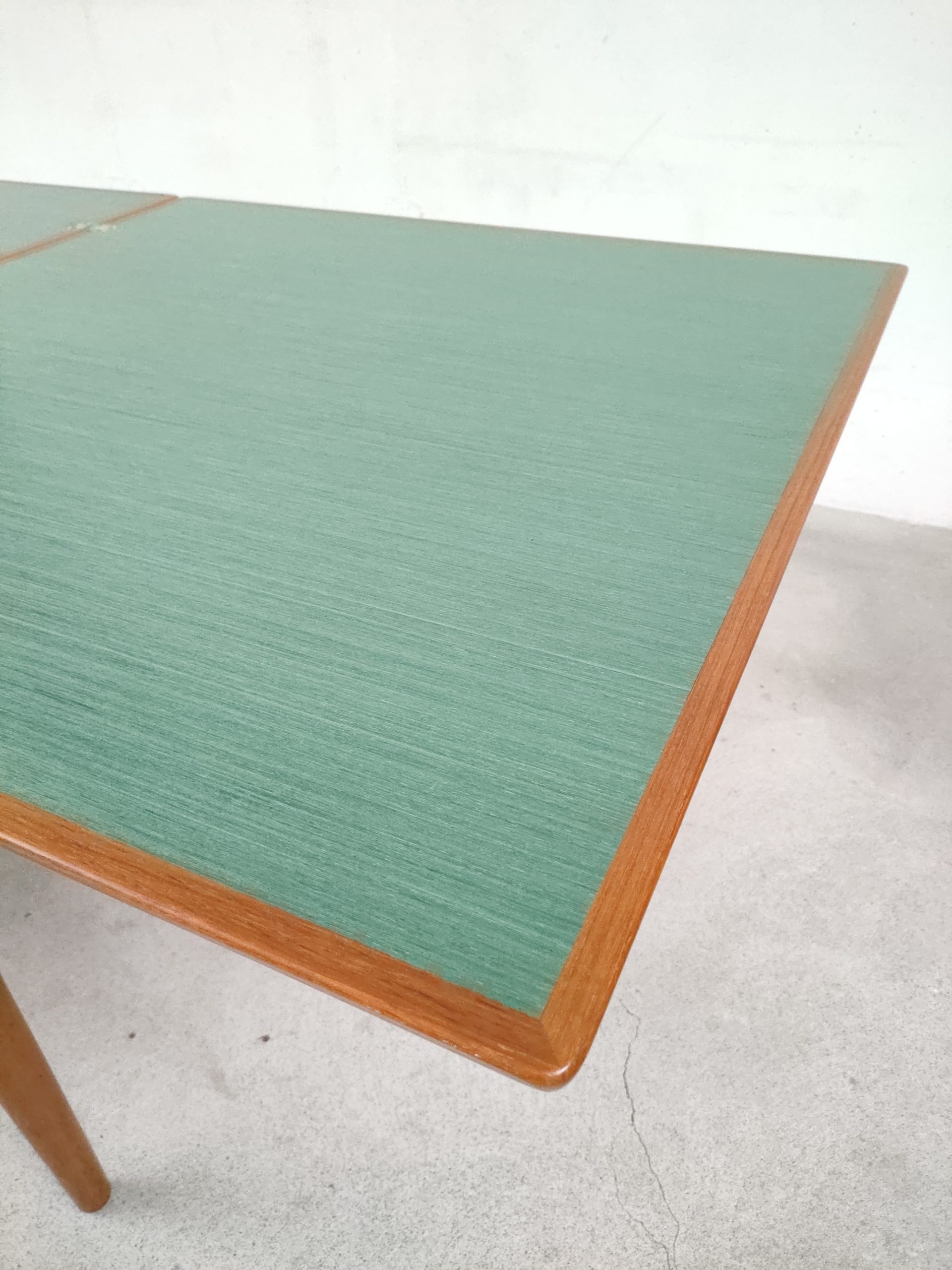 Table à manger scandinave extensible – Image 7