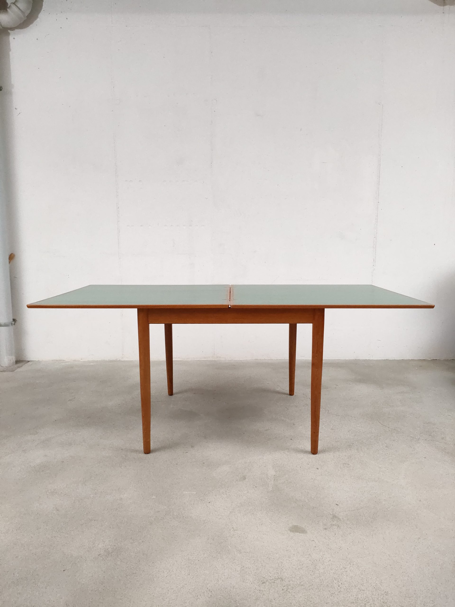 Table à manger scandinave extensible – Image 6