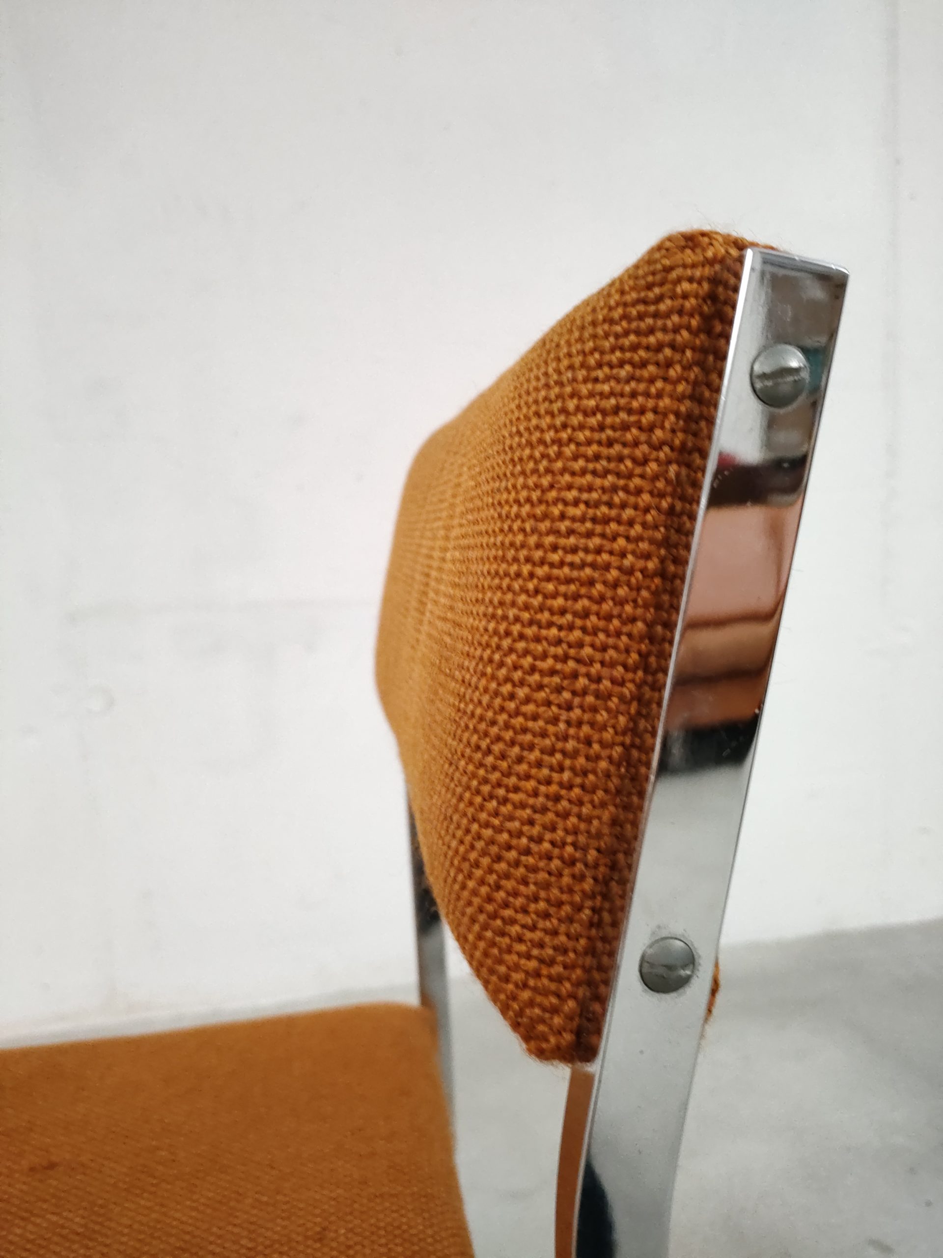 Chaise orange – Image 13