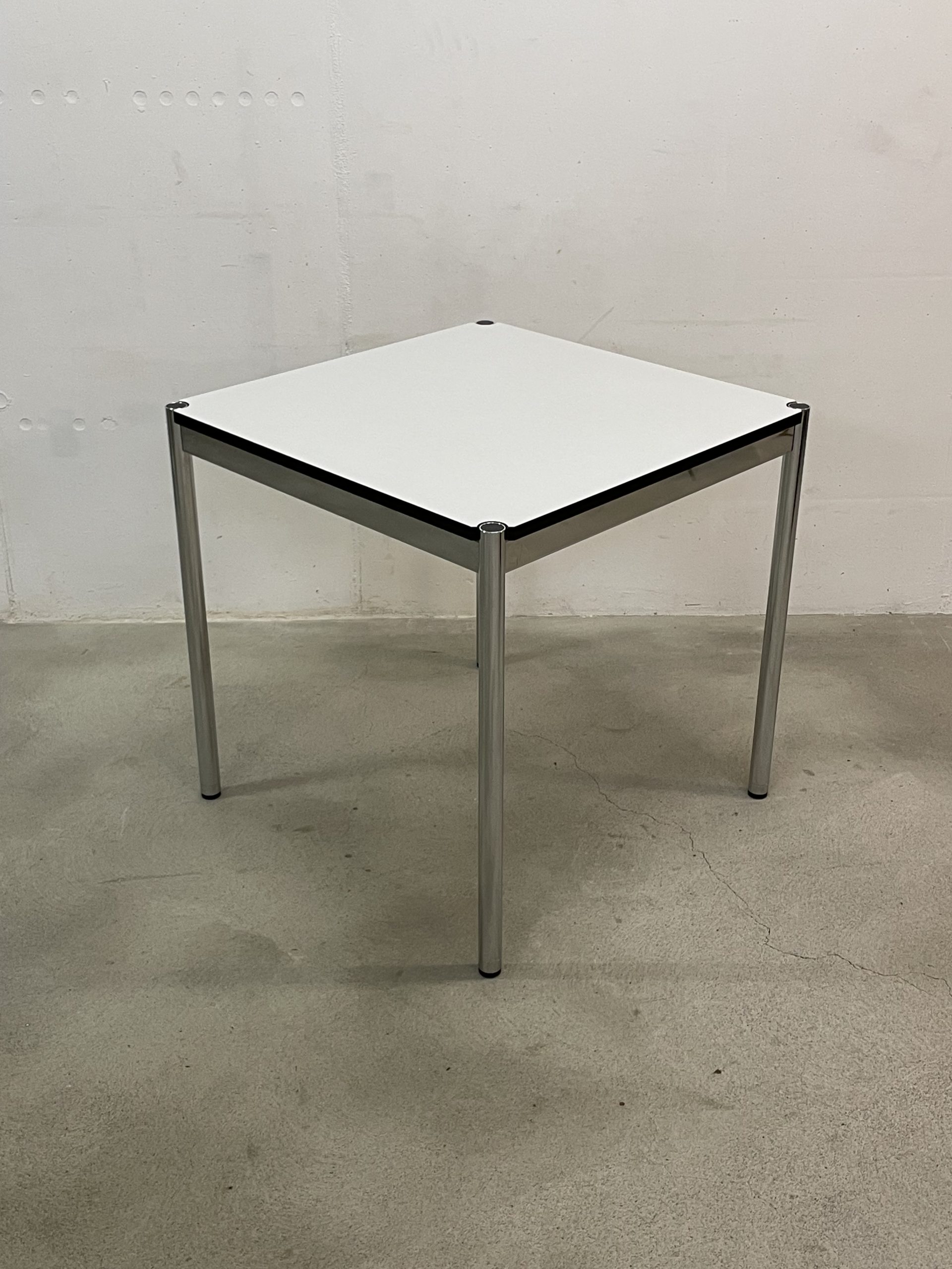 Table(s) USM – Image 2