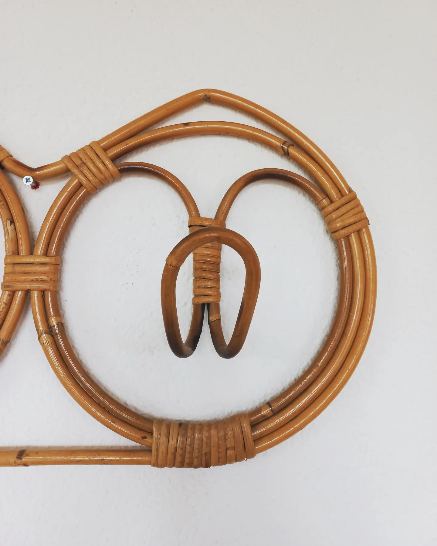 Porte-manteau en rotin avec cintres – Bild 4