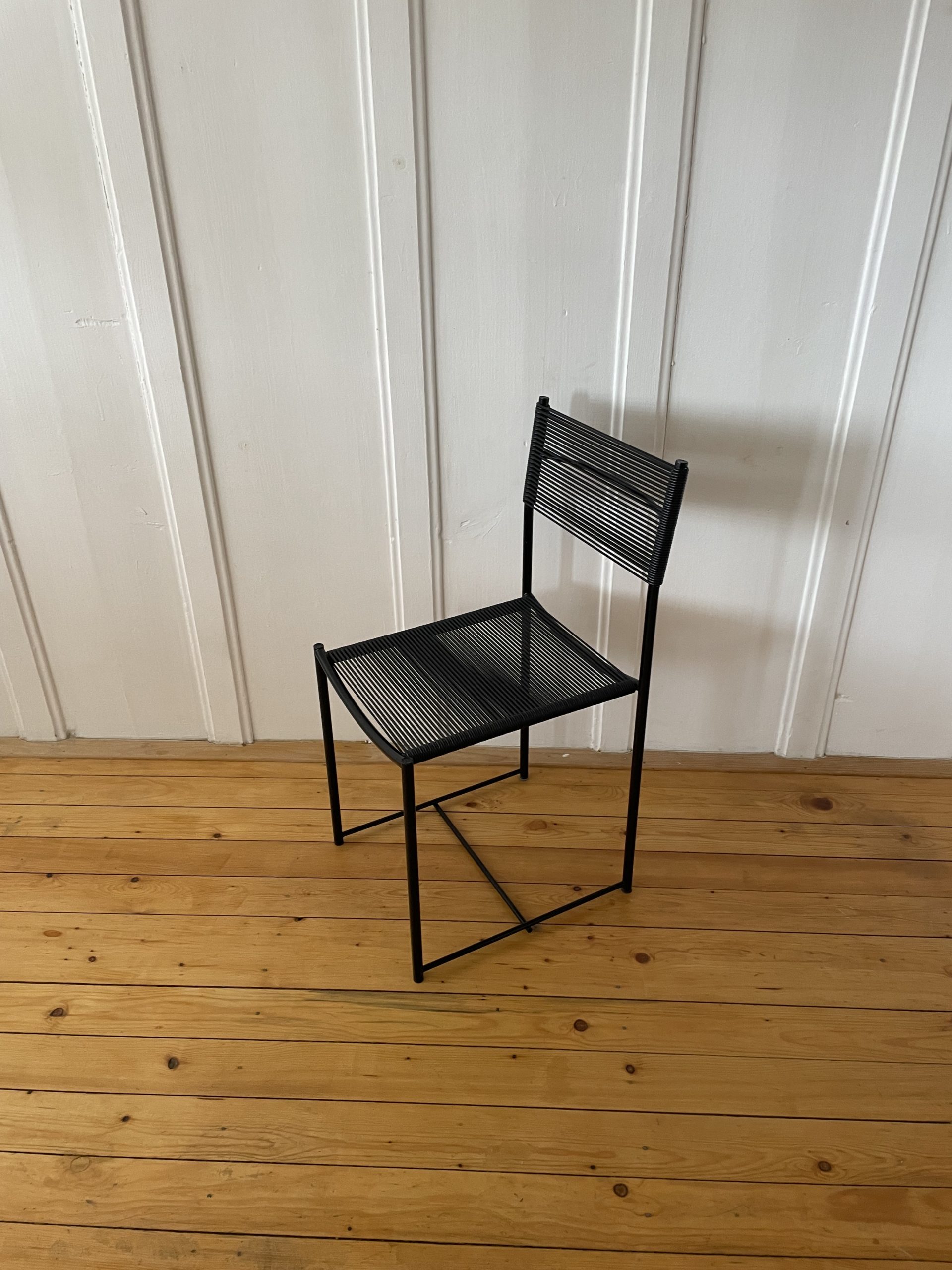 Chaise Spaghetti noire – Image 2