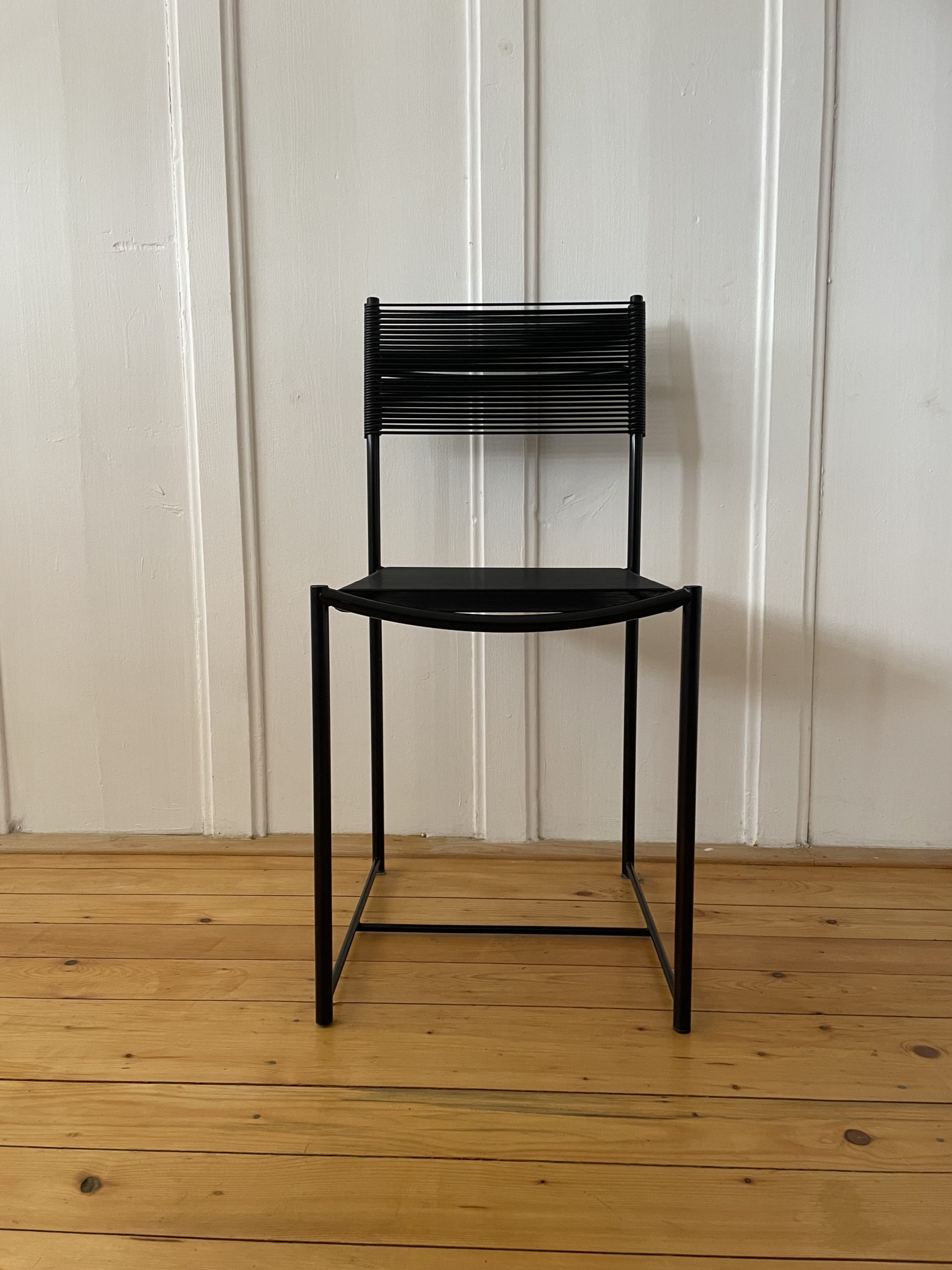 Chaise Spaghetti noire – Image 4