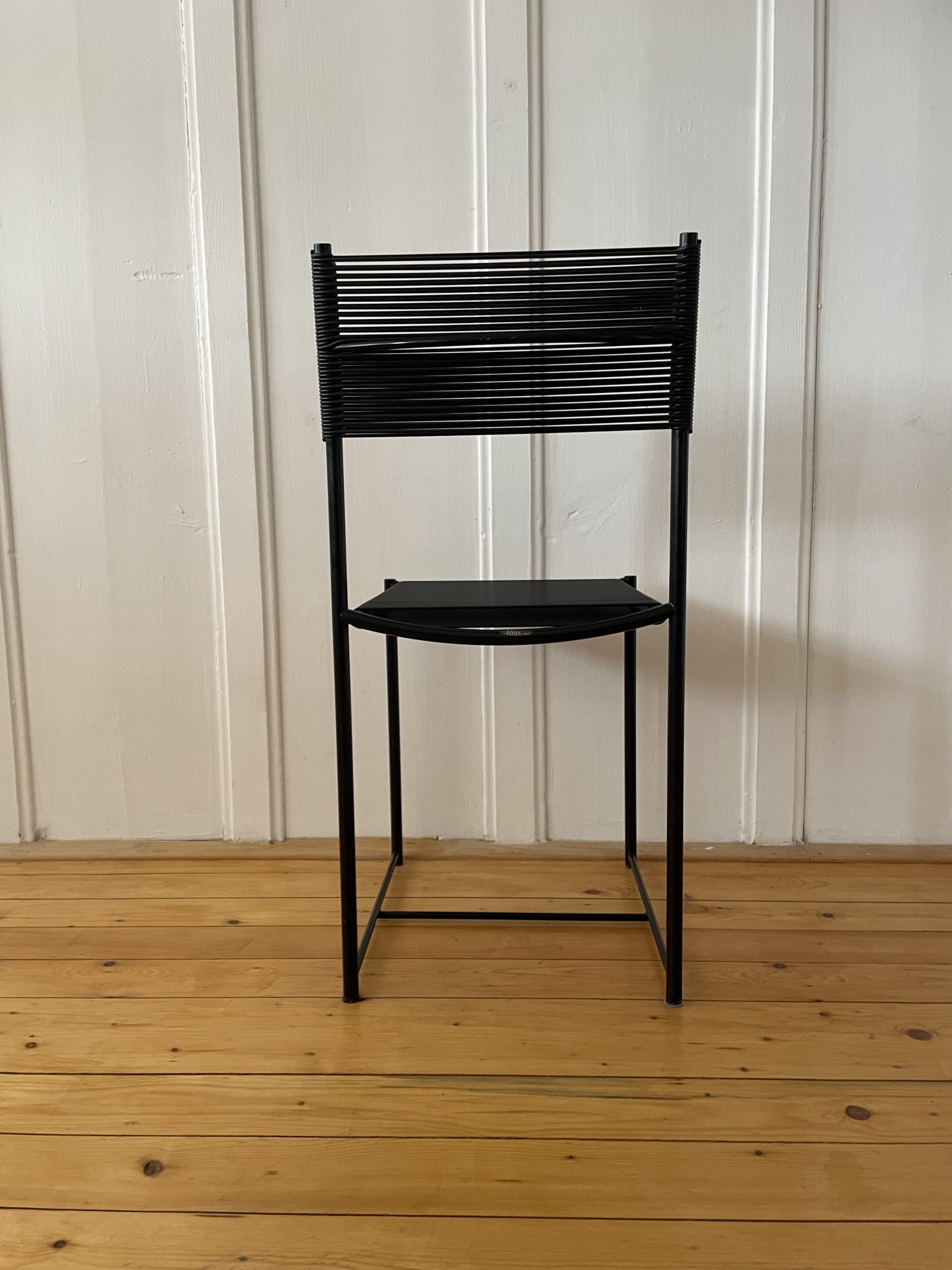 Chaise Spaghetti noire – Image 3