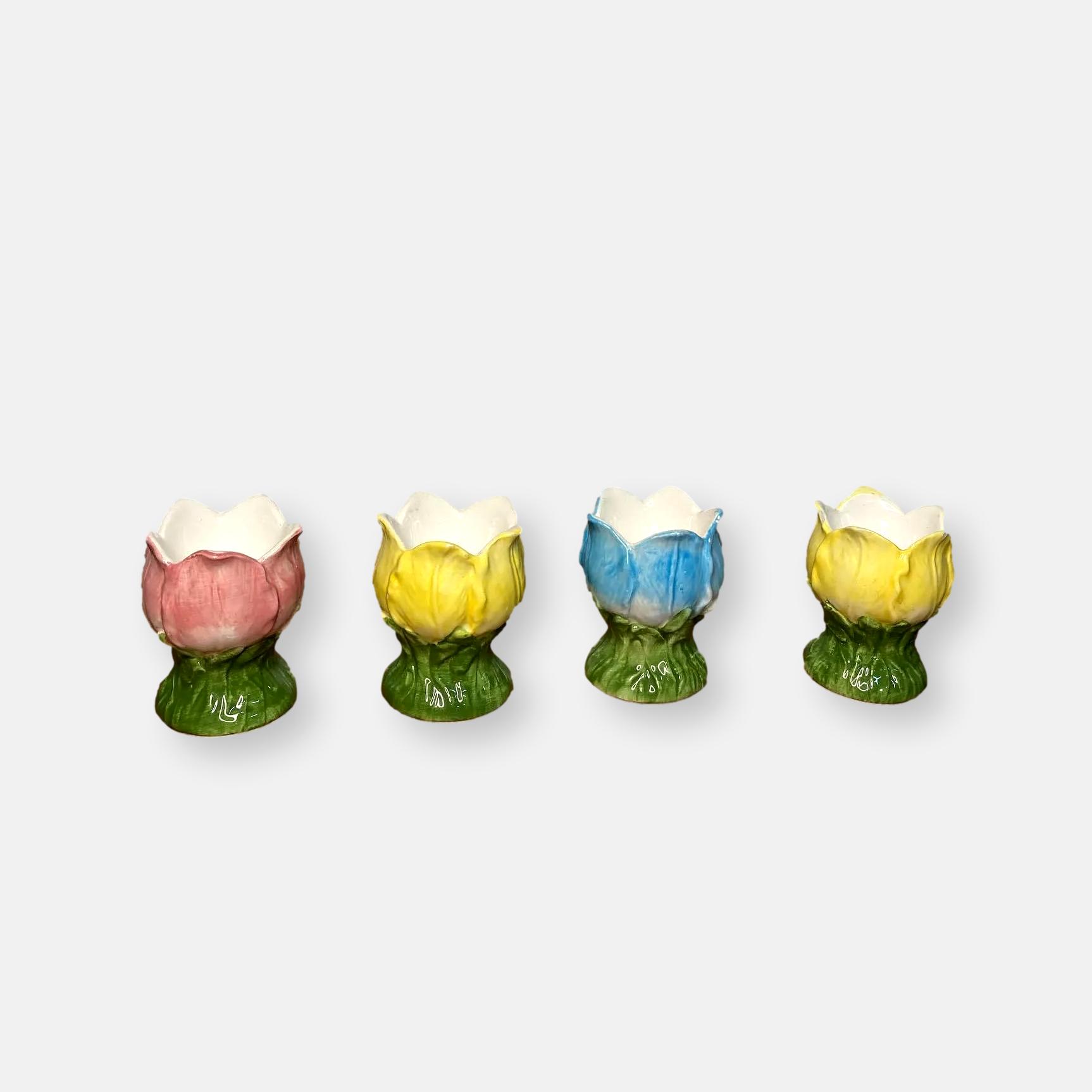 coquetiers vintage en forme de tulipe