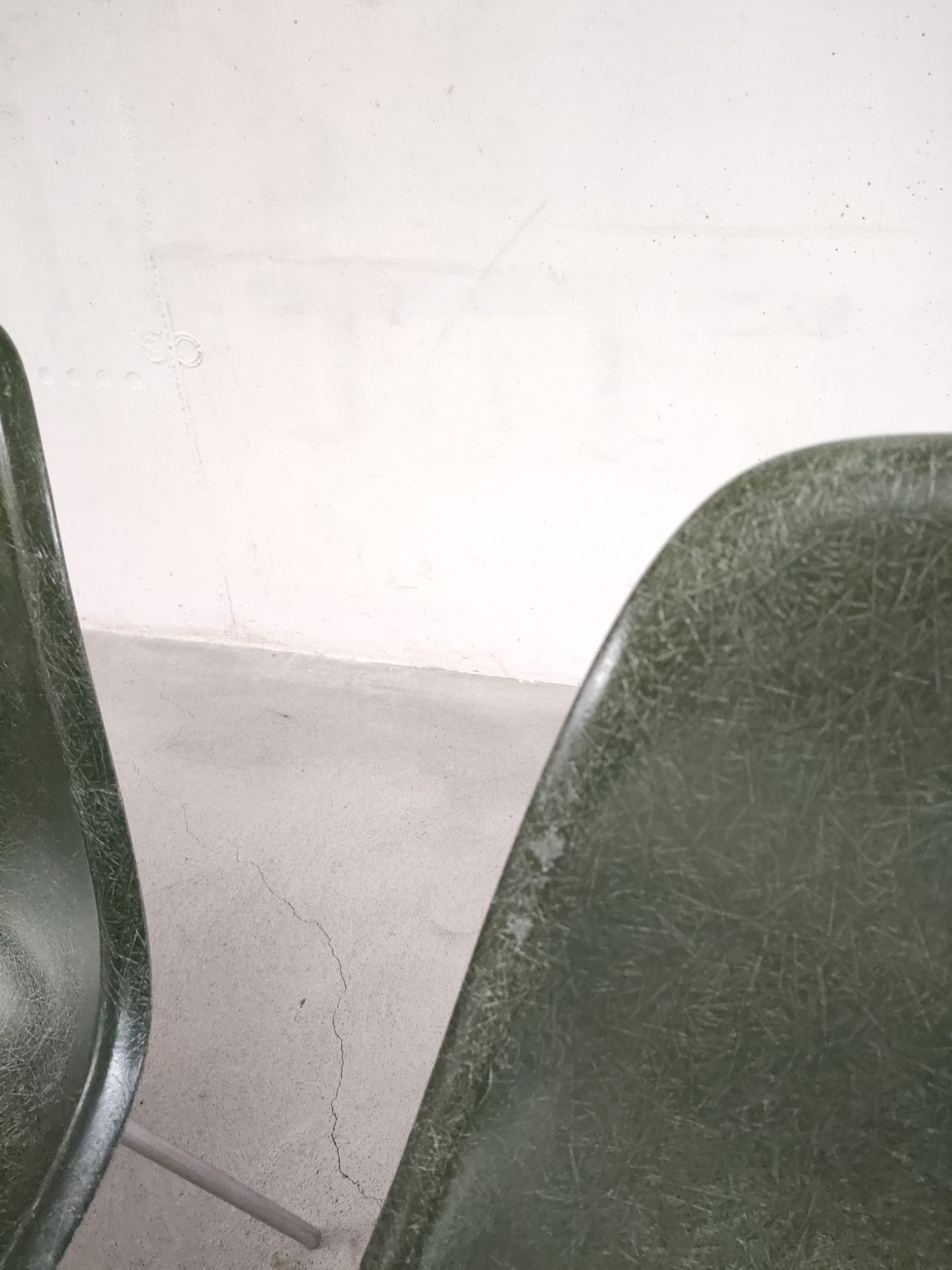 Set de 4 chaises Eames DSX couleur forest green – Image 5