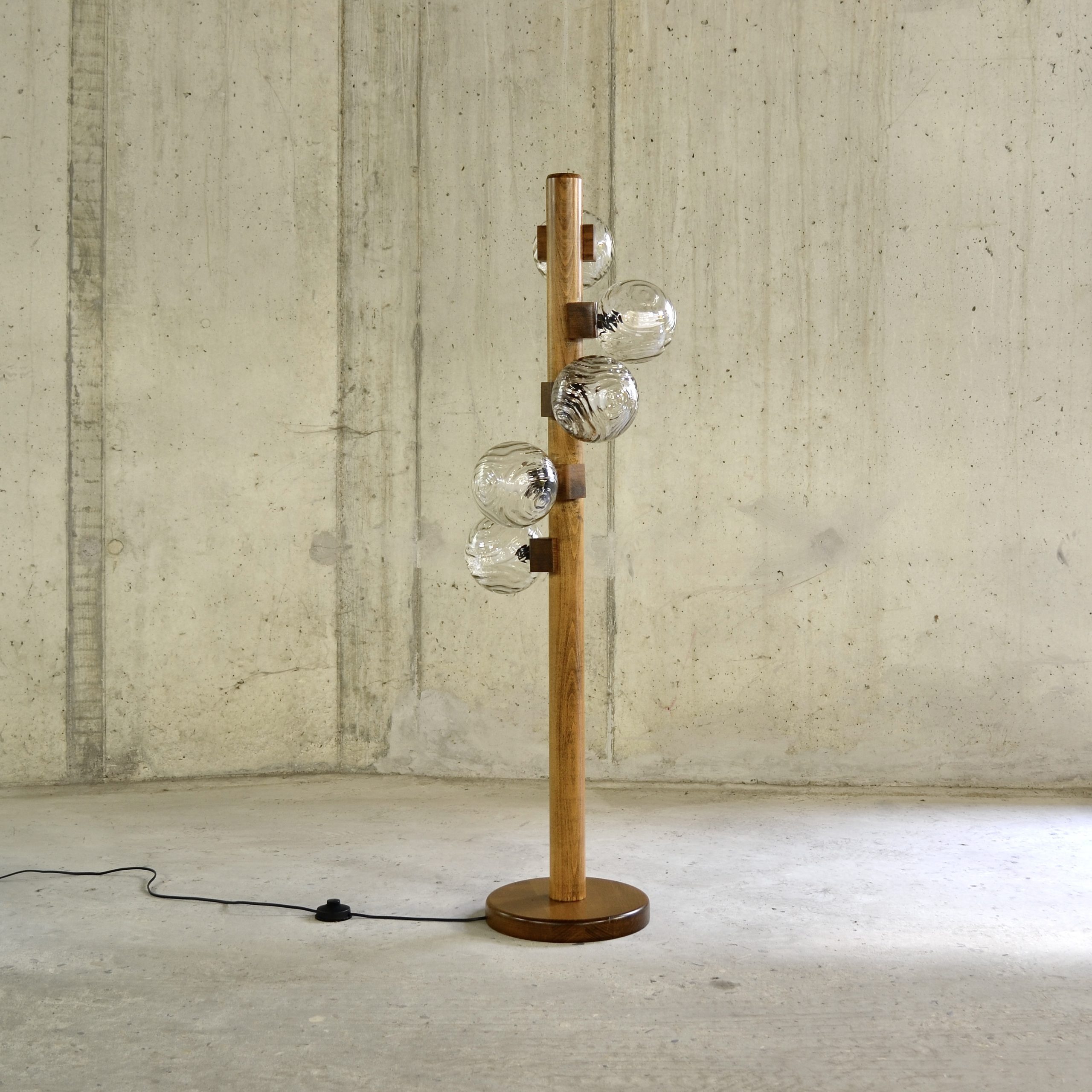 Lampadaire en hêtre - Temde - Suisse 1980's – Image 6