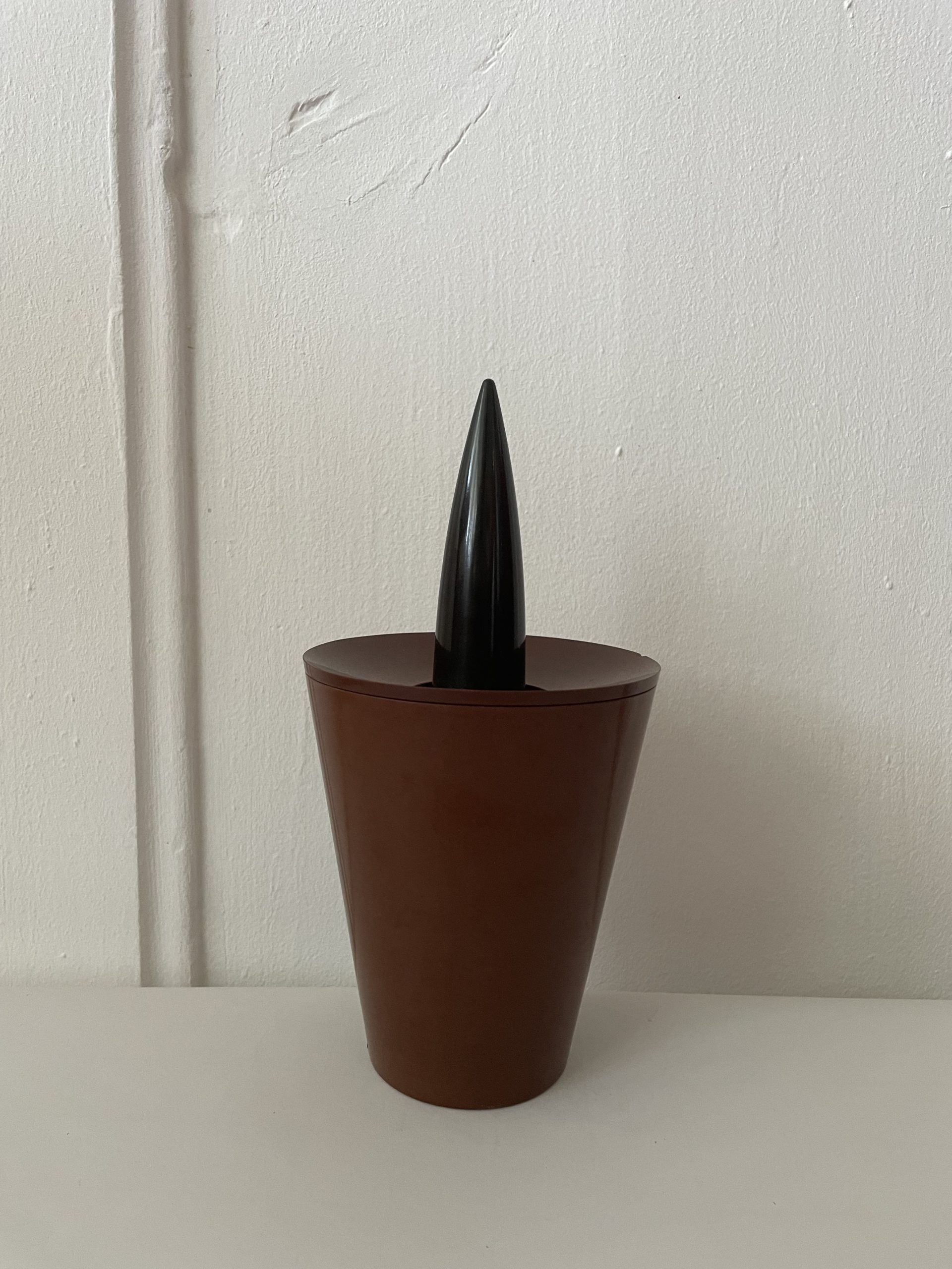 Cendrier "Joe Cactus", par Starck pour Alessi – Image 2