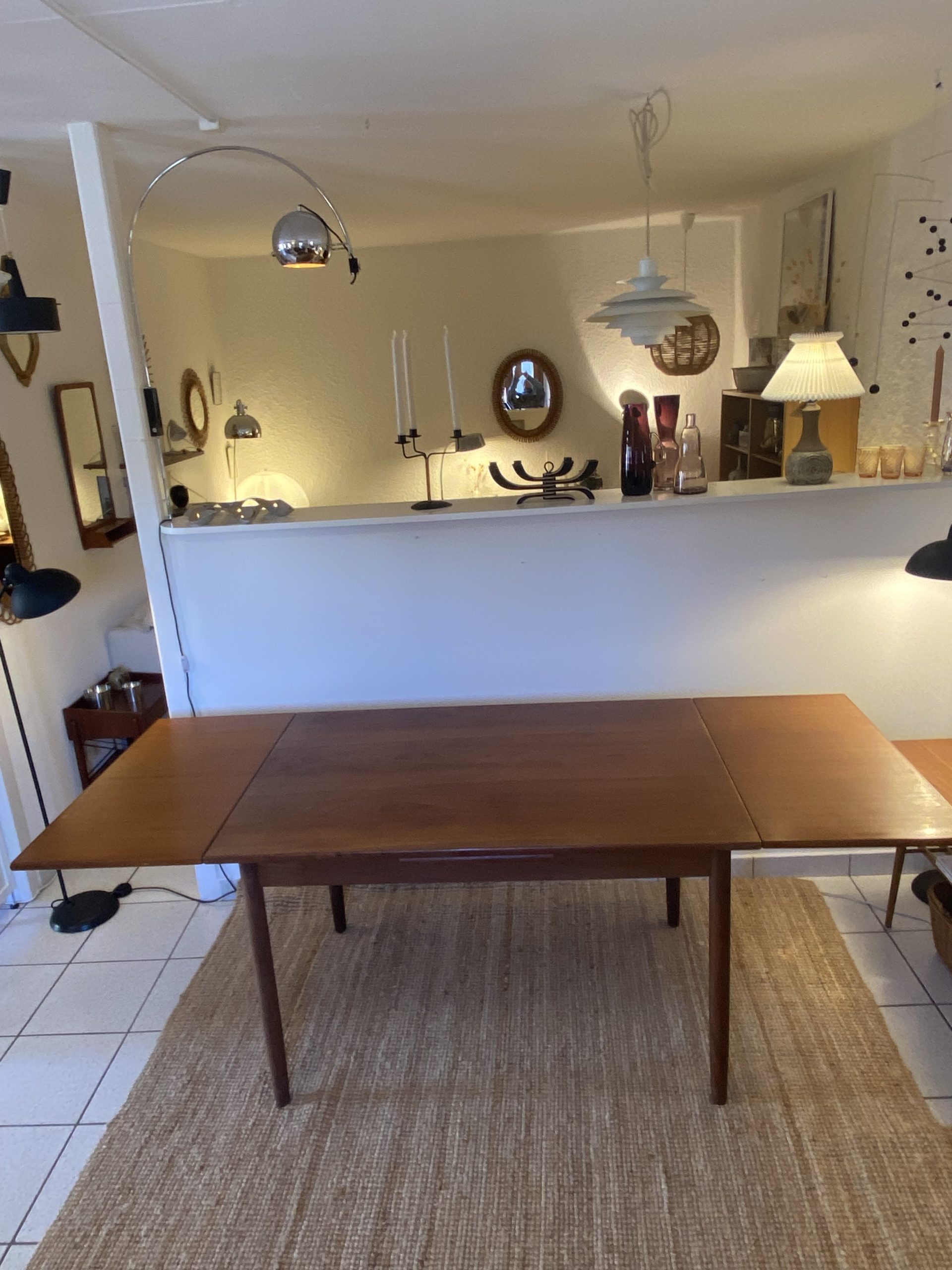 Table en teck vintage avec rallonges – Image 13