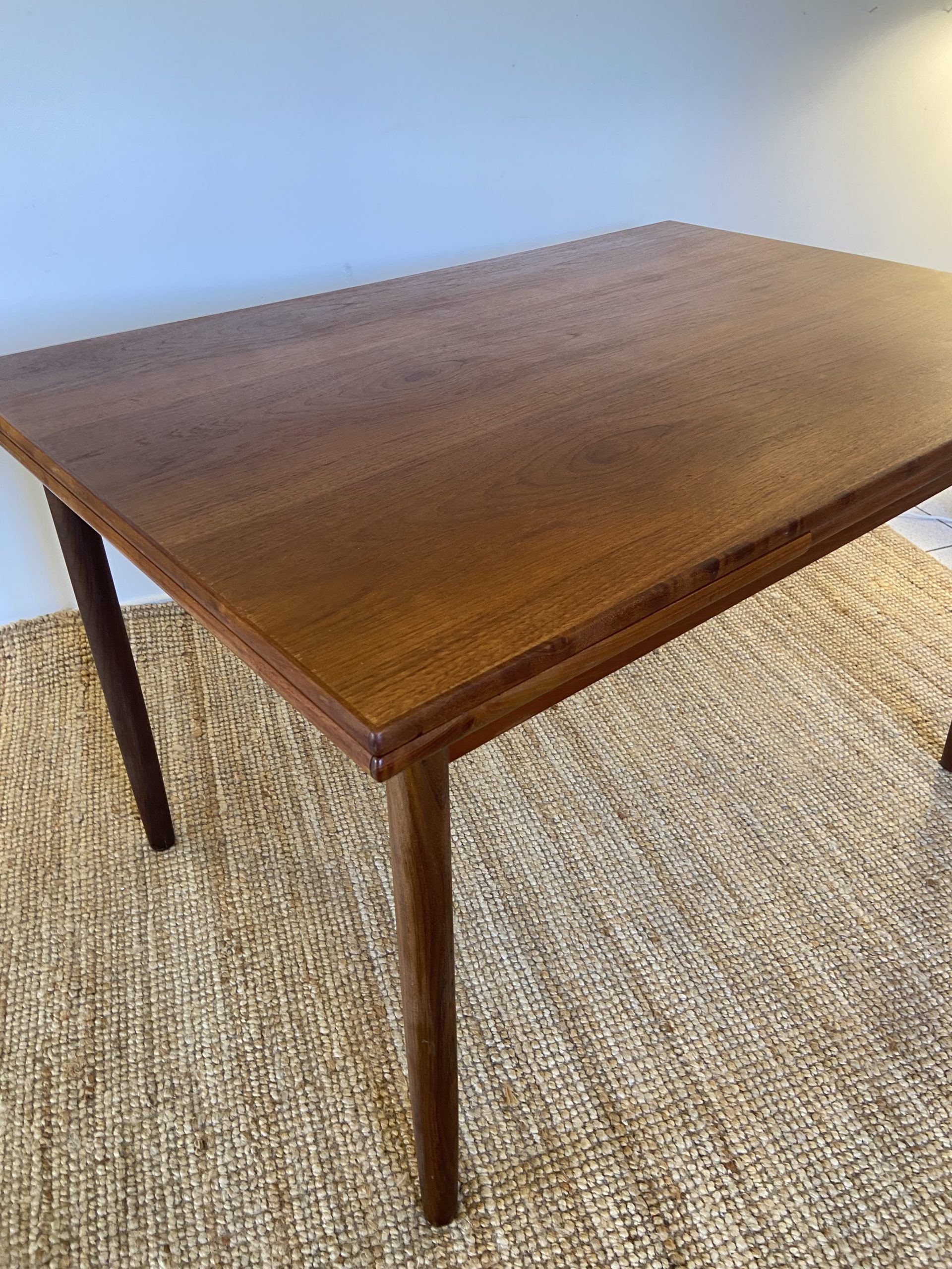 Table en teck vintage avec rallonges – Image 5