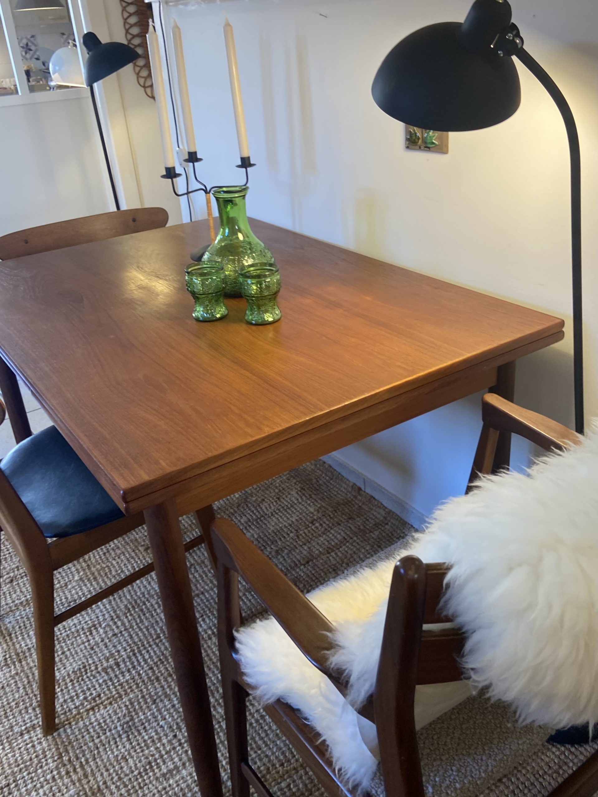 Table en teck vintage avec rallonges – Image 11