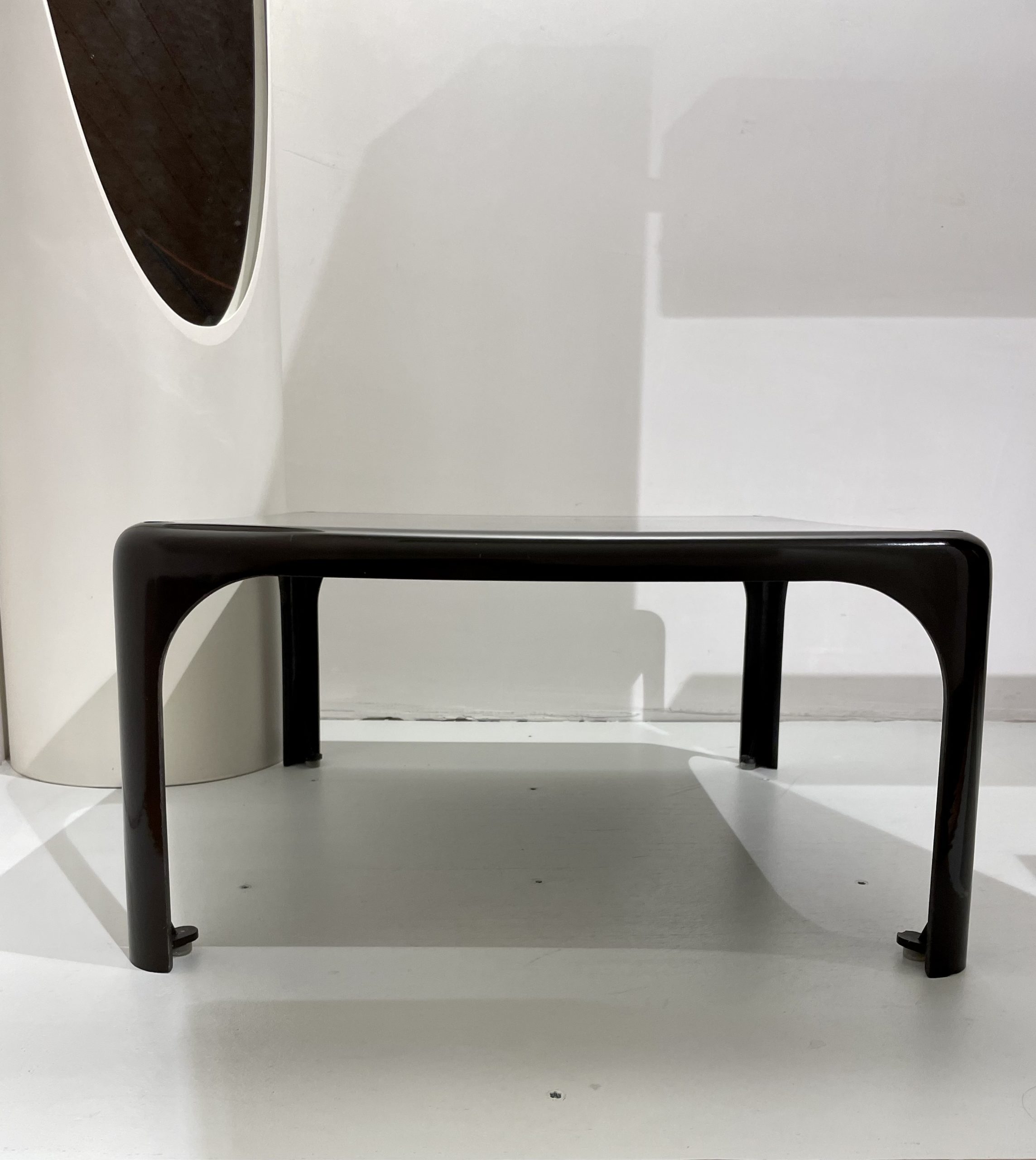 Table basse Demetrio 45 par Vico Magistretti pour Artemide 60 – Bild 15