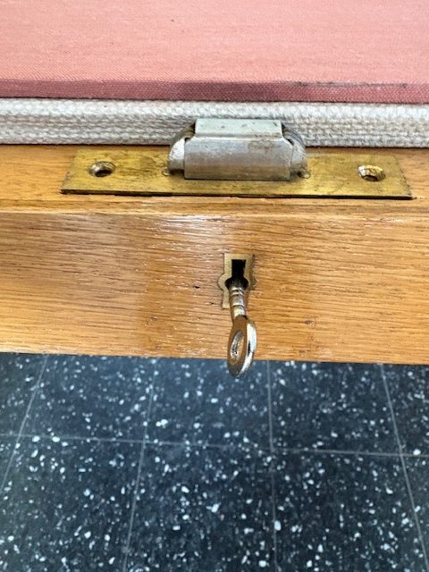 Vitrine de musée horizontale – Bild 4