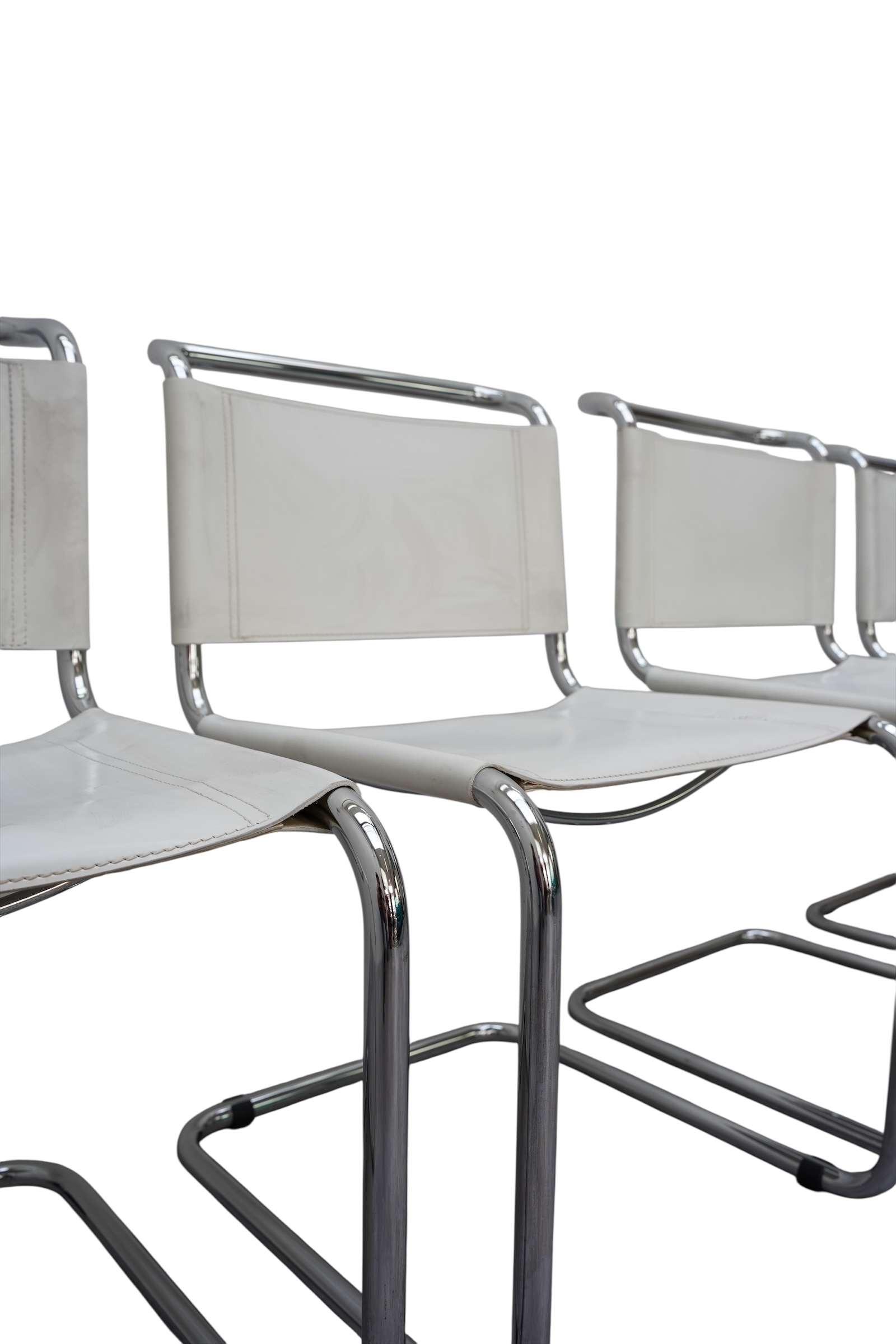 Chaises inspirées du modèle S33 de Mart Stam – Image 10