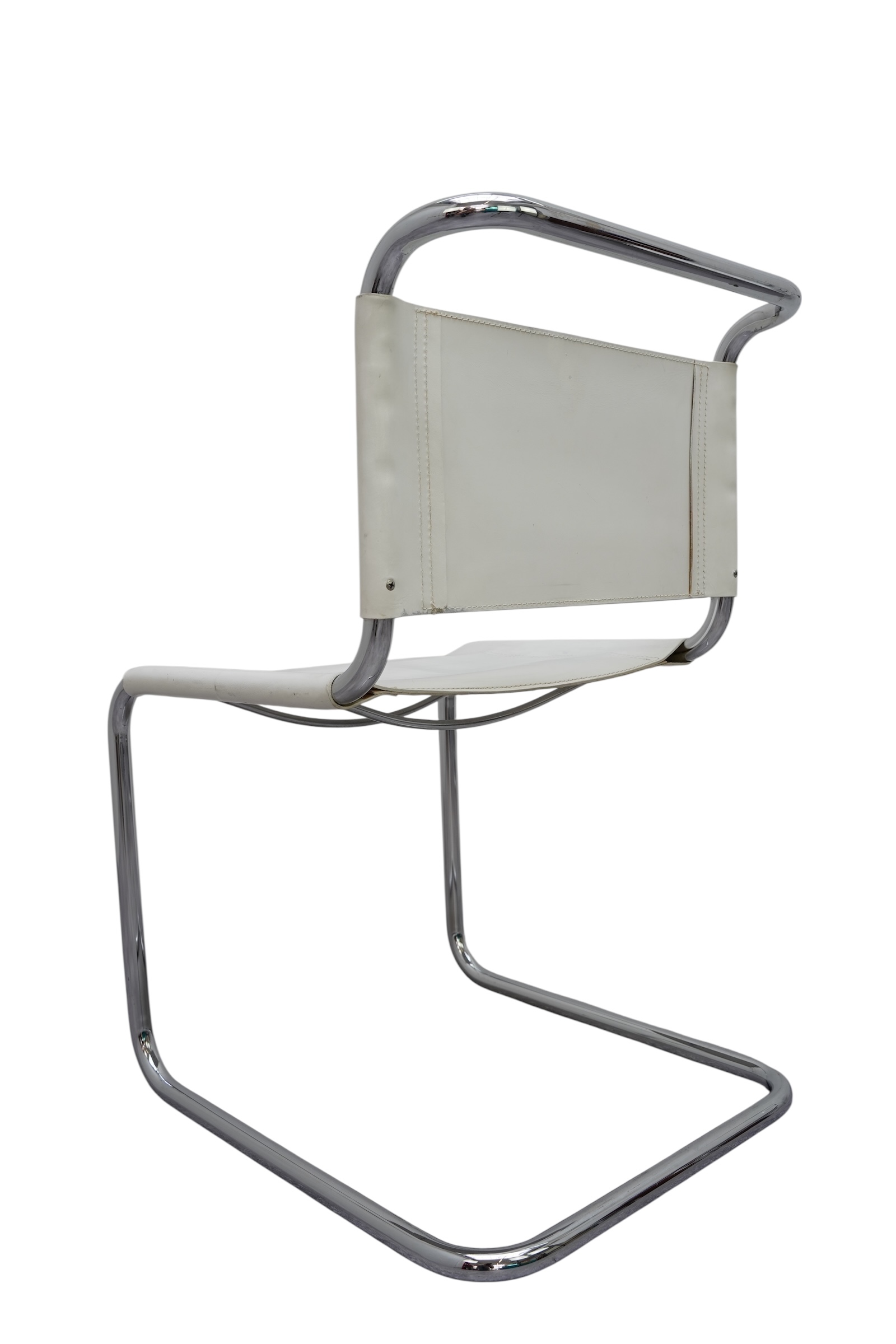 Chaises inspirées du modèle S33 de Mart Stam – Image 7