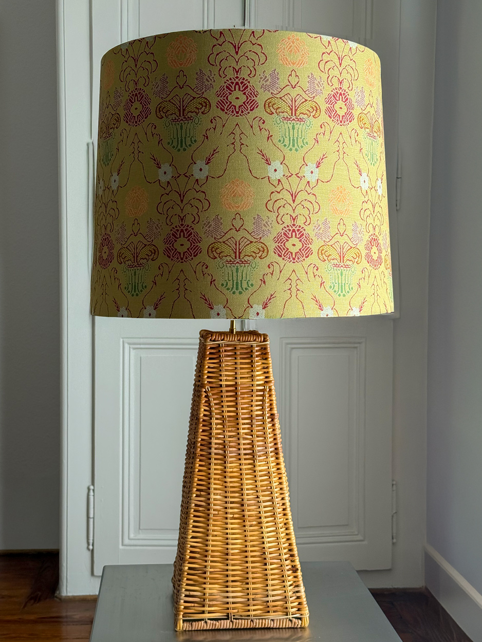 Pied de lampe en rotin avec abat-jour en textile imprimé – Bild 2