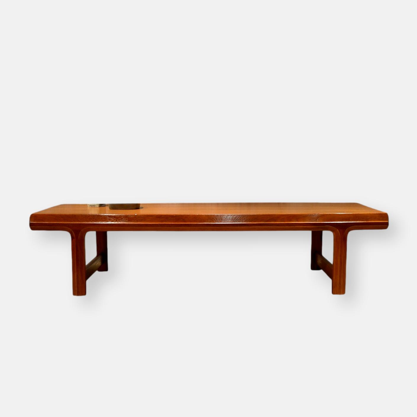 Table basse en teck de Johannes Andersen pour Silkeborg