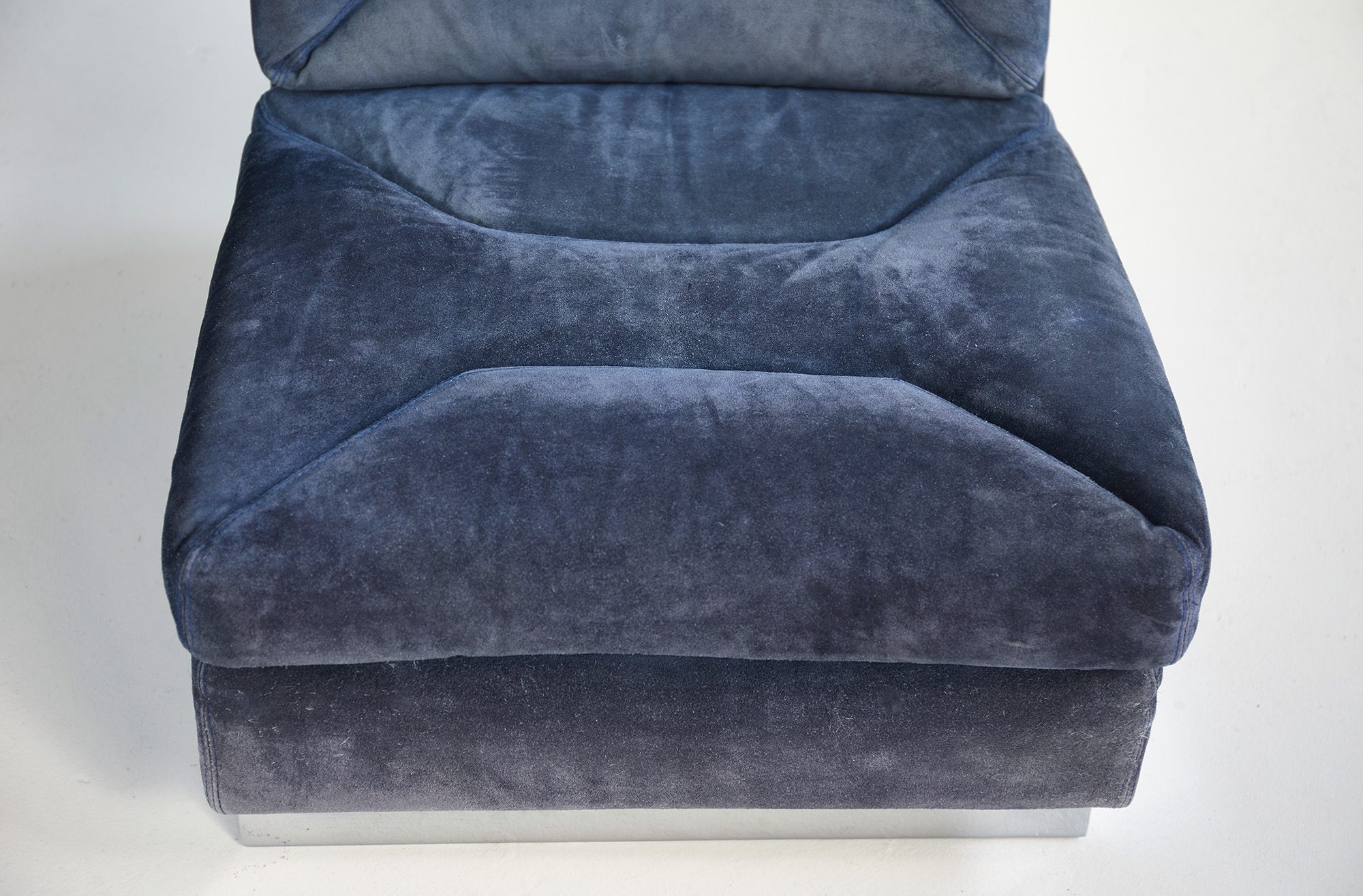 Fauteuil en daim dans le style de Jacques Charpentier – Bild 8