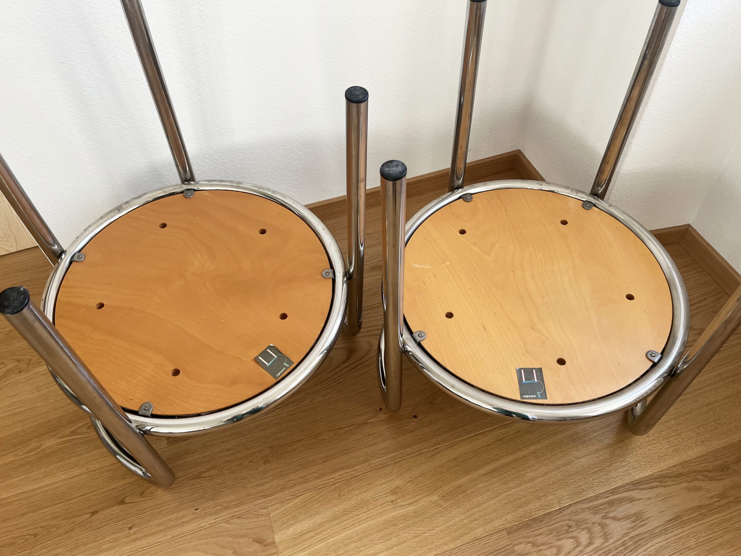 Chaises Locus Solus par Gae Aulenti – Image 9