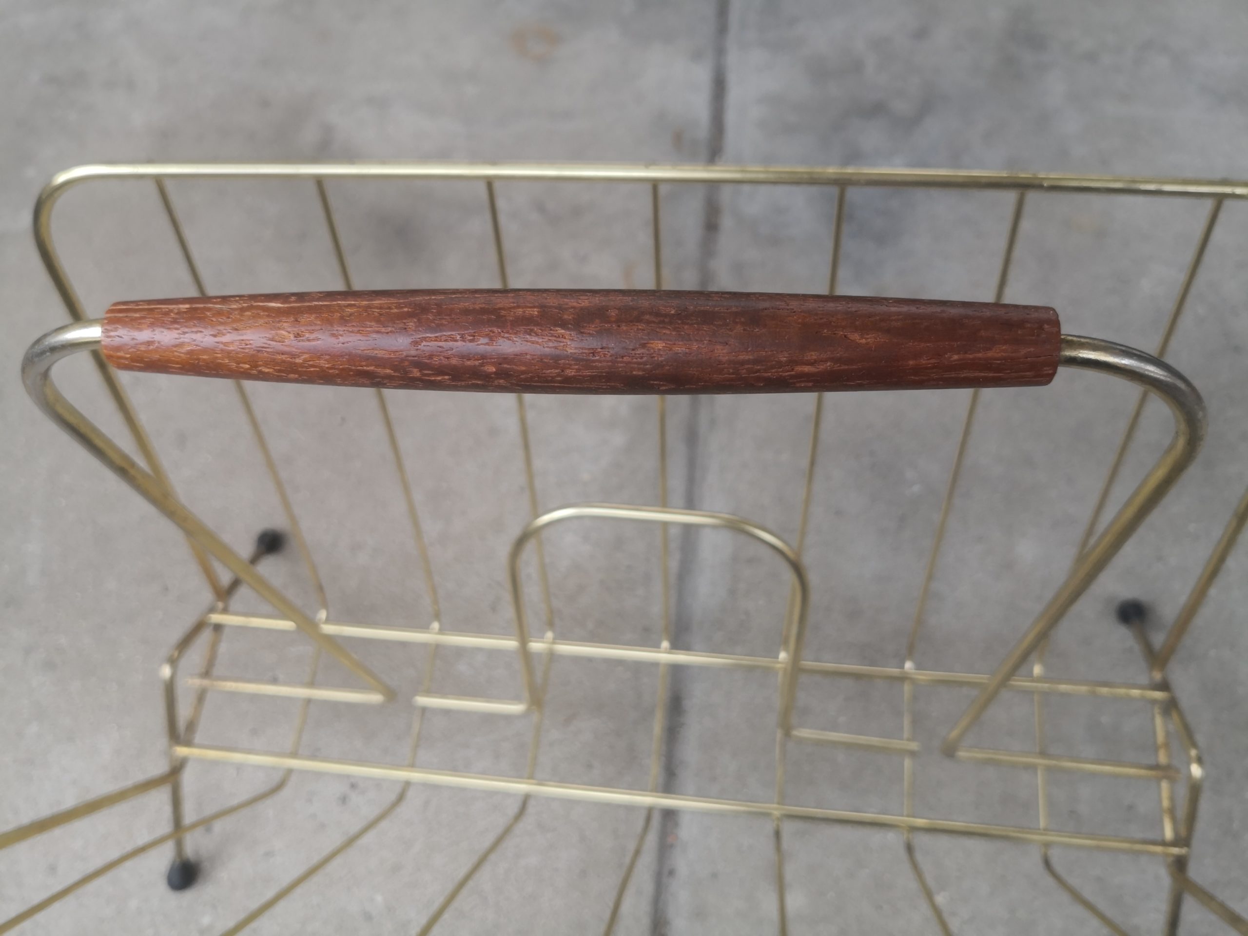 Vintage Vergoldeter Zeitungsständer – Bild 5