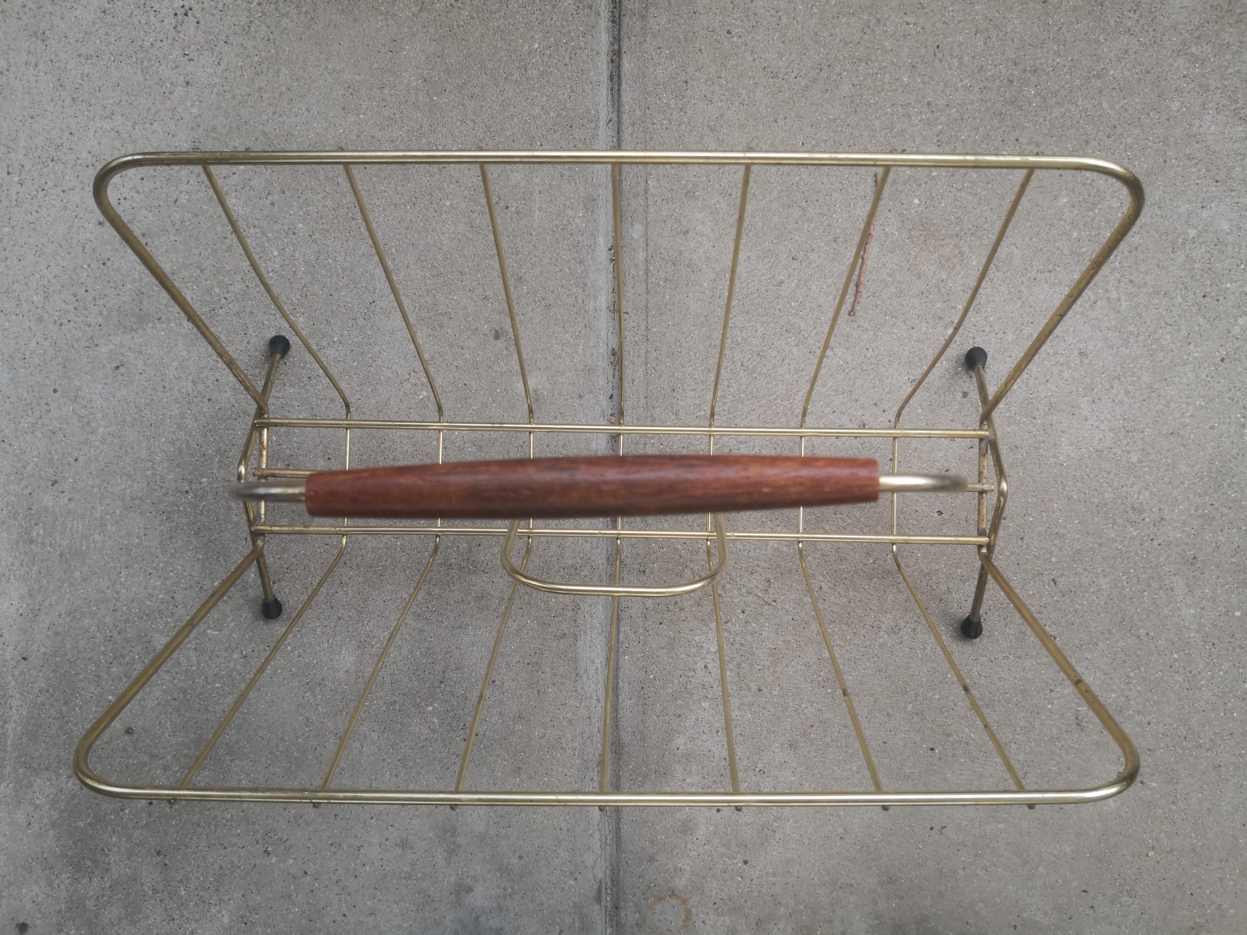 Vintage Vergoldeter Zeitungsständer – Bild 3