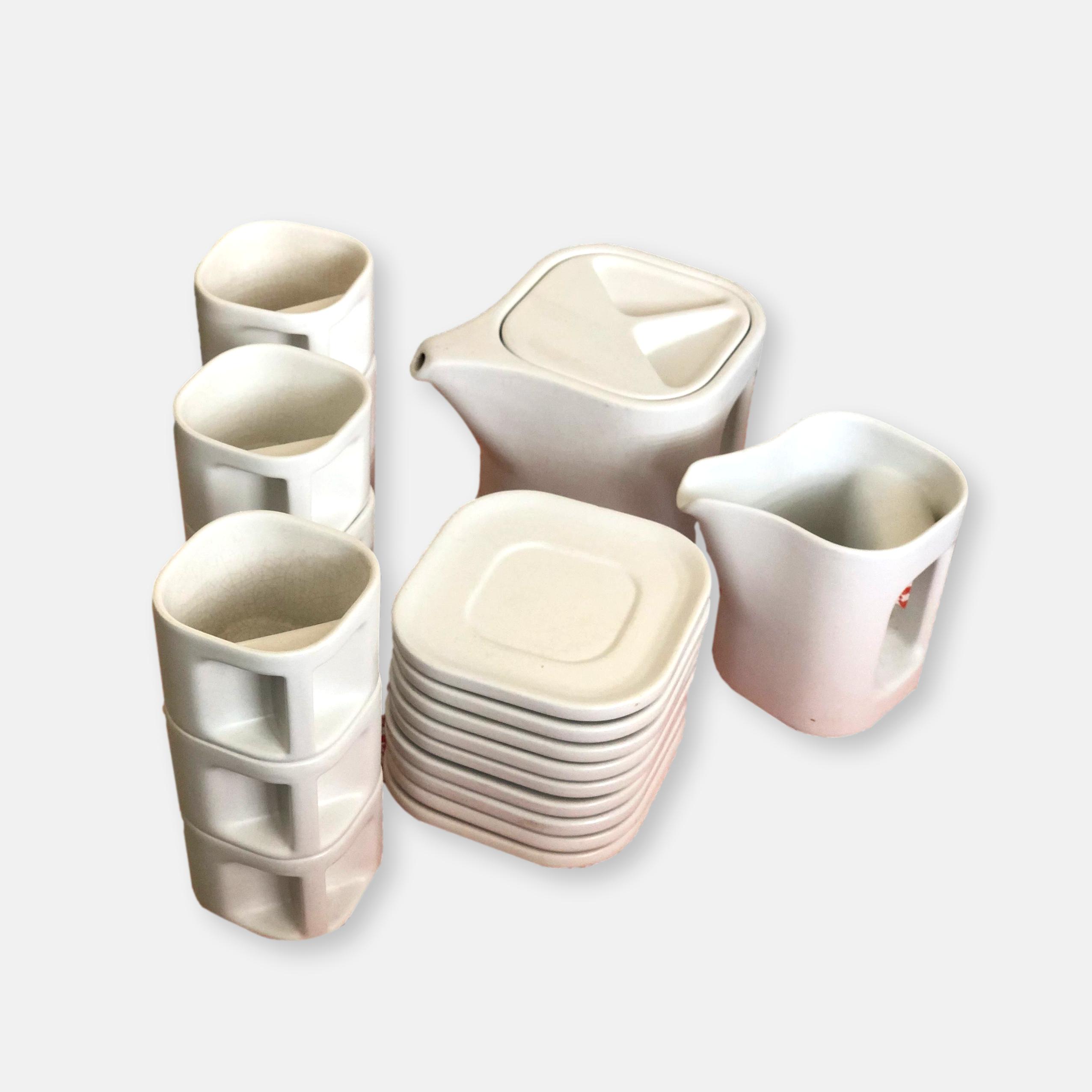 Ensemble de café Makio Haszike pour Ravelli Laveno