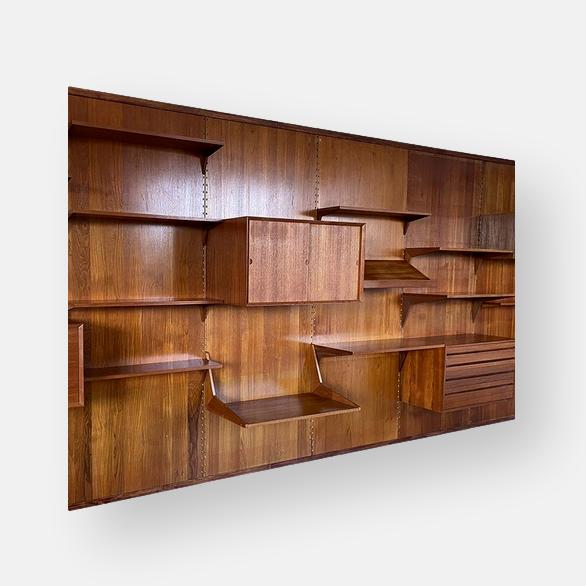 Système mural danois "Royalsystem" du designer Poul Cadovius