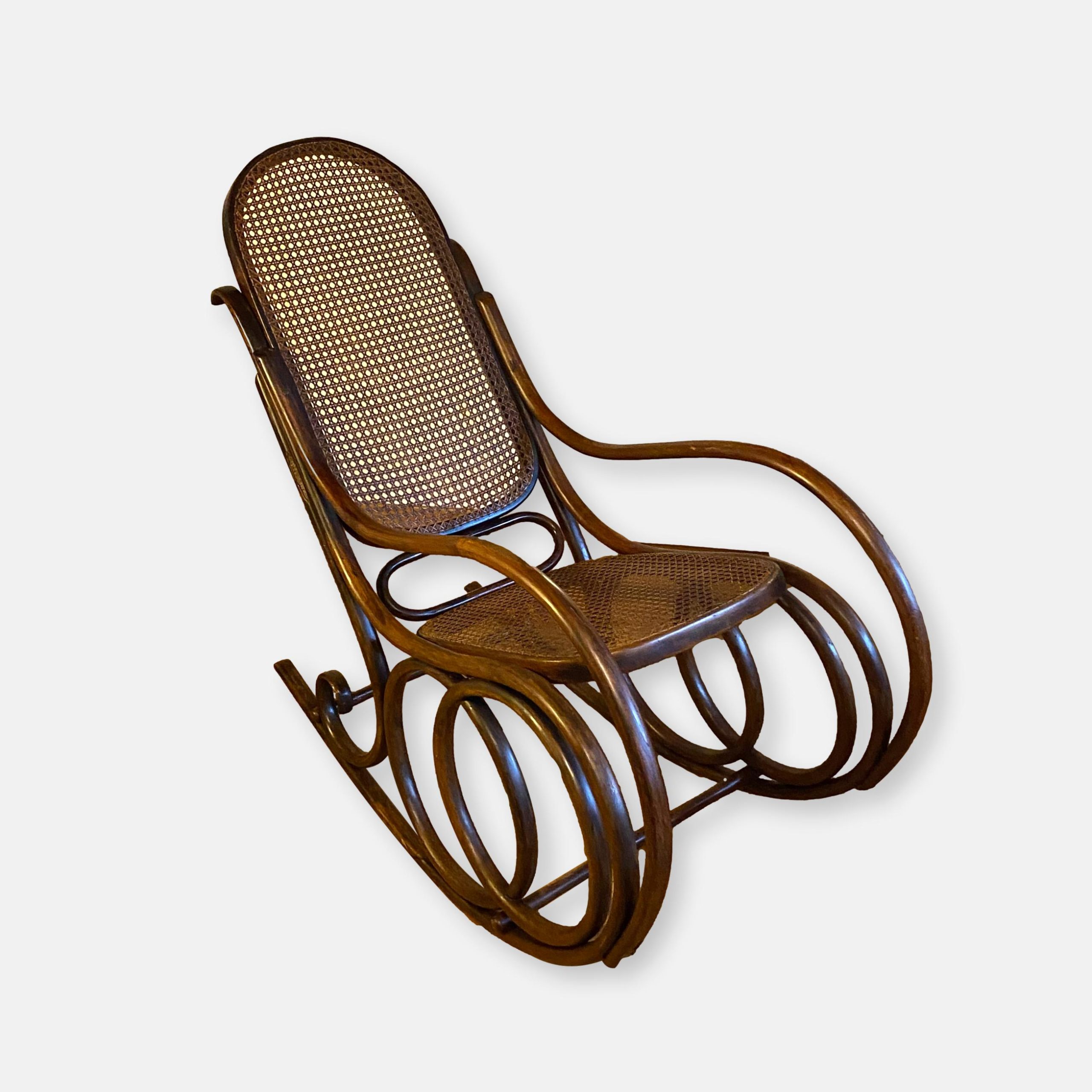 Siège à bascule attribué à Thonet