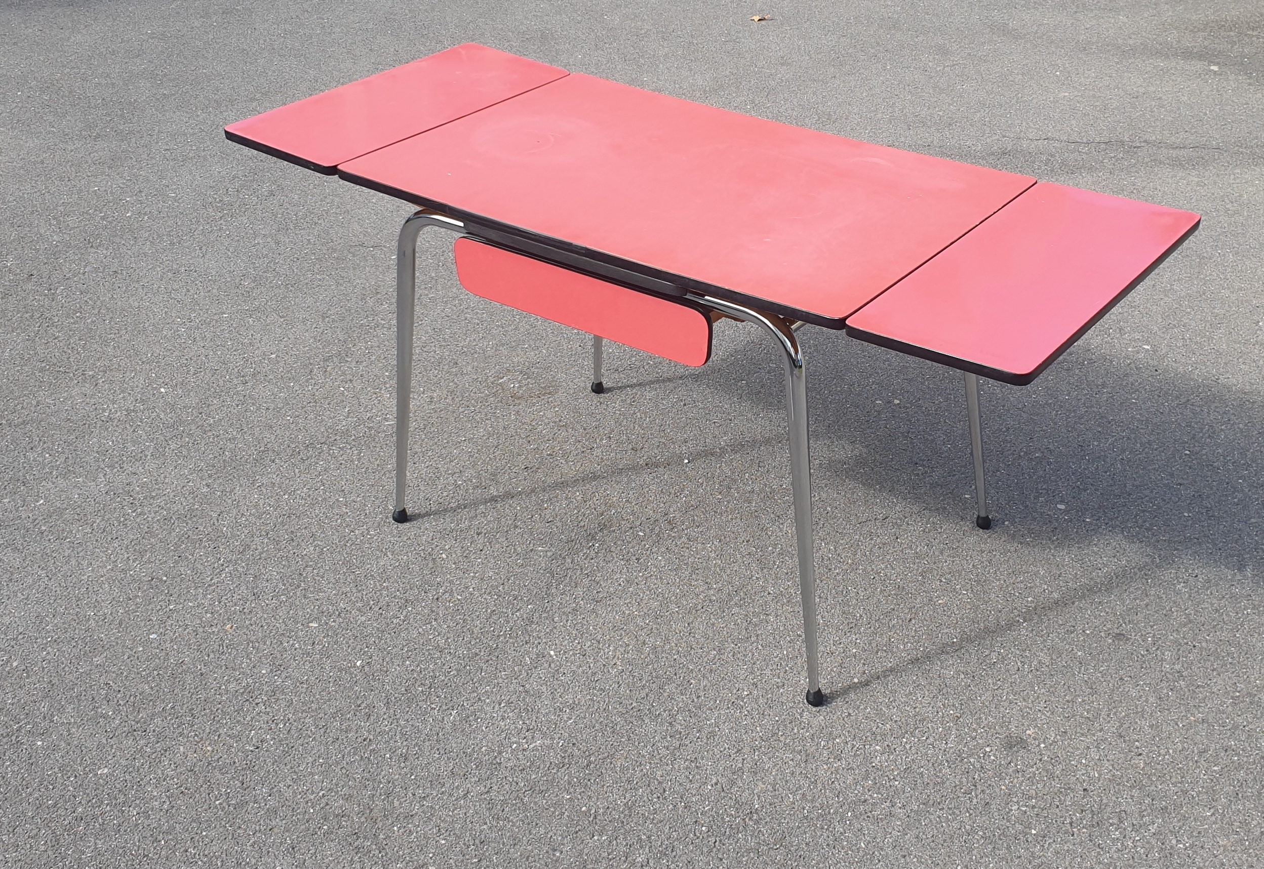 Table formica rouge framboise – Image 3