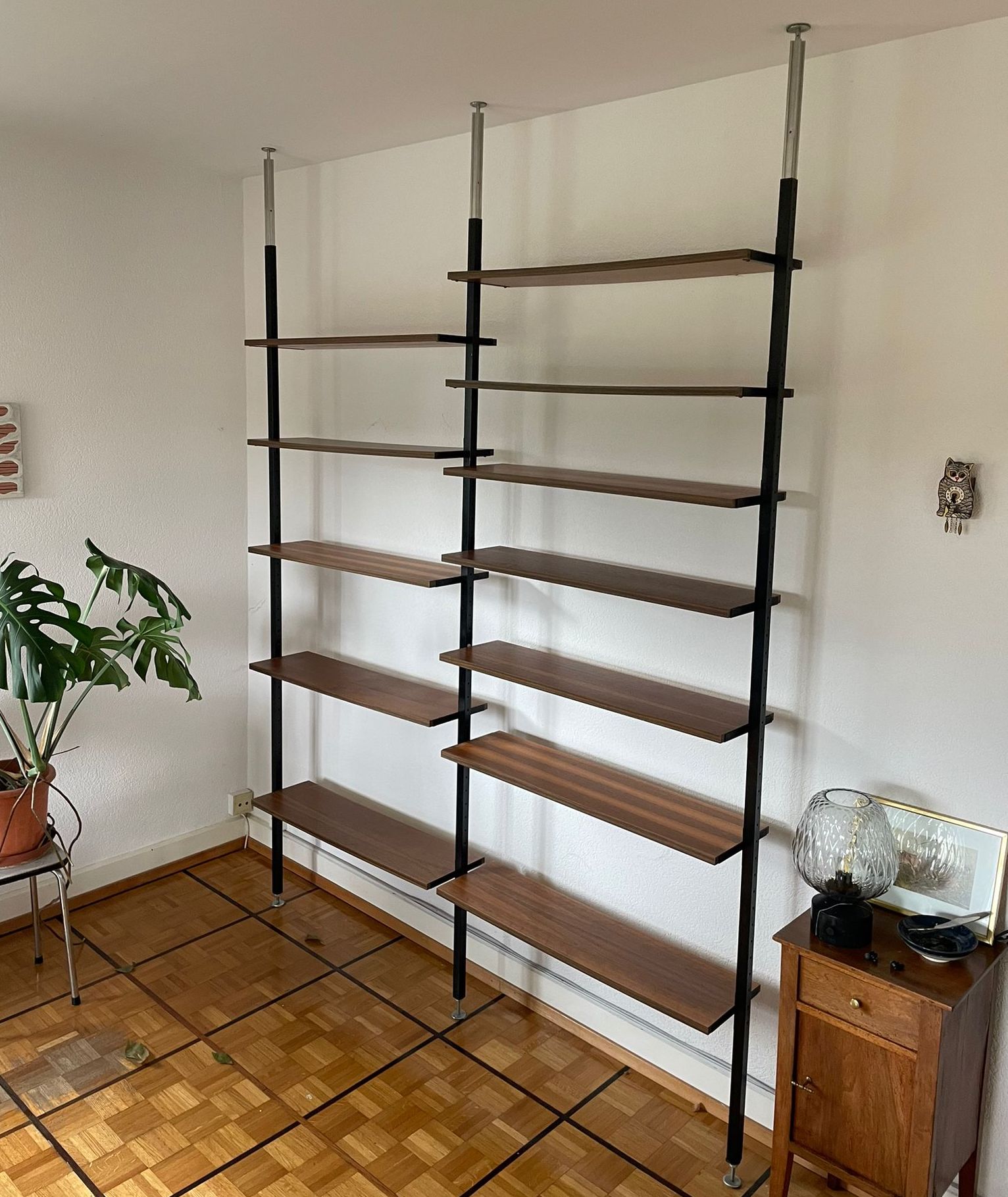 Bibliothèque sol plafond en teck et métal – Image 2