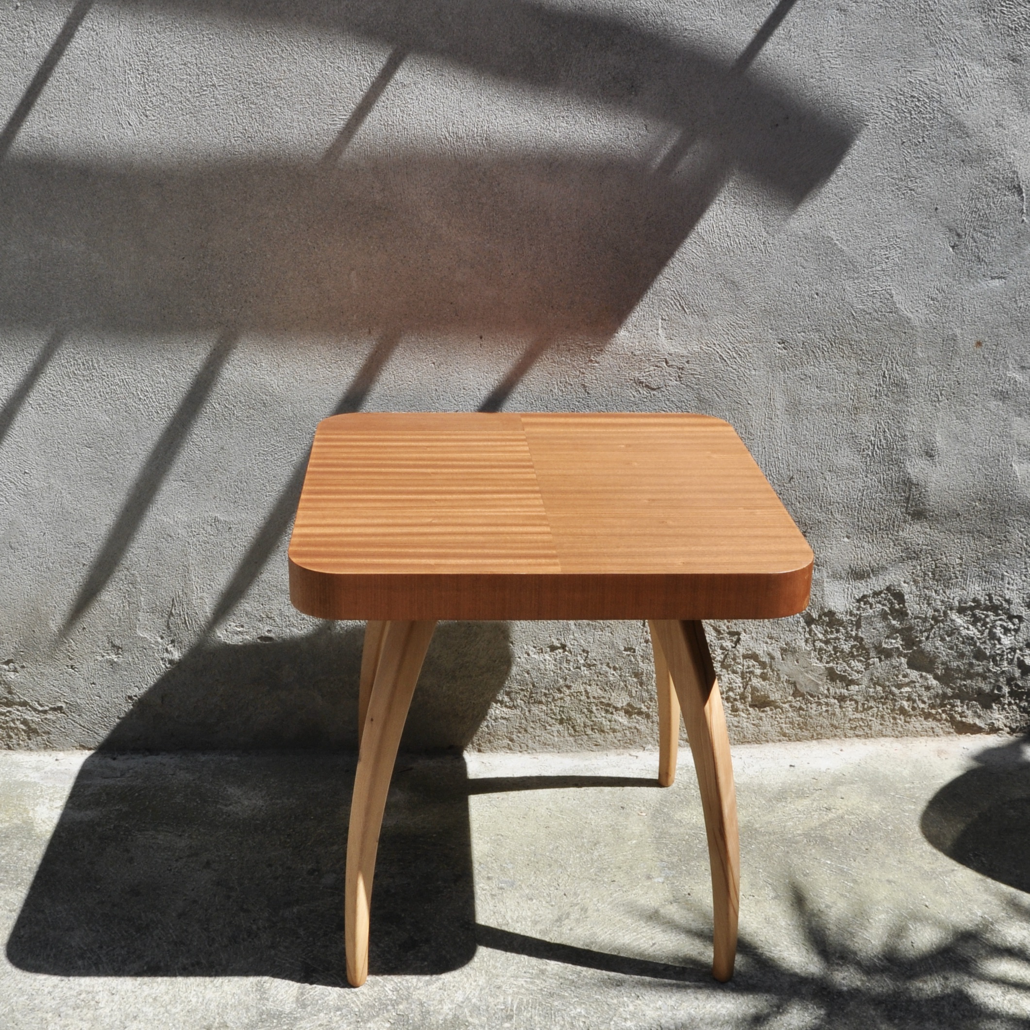 Table H-259 Jindrich Halabala – Image 2