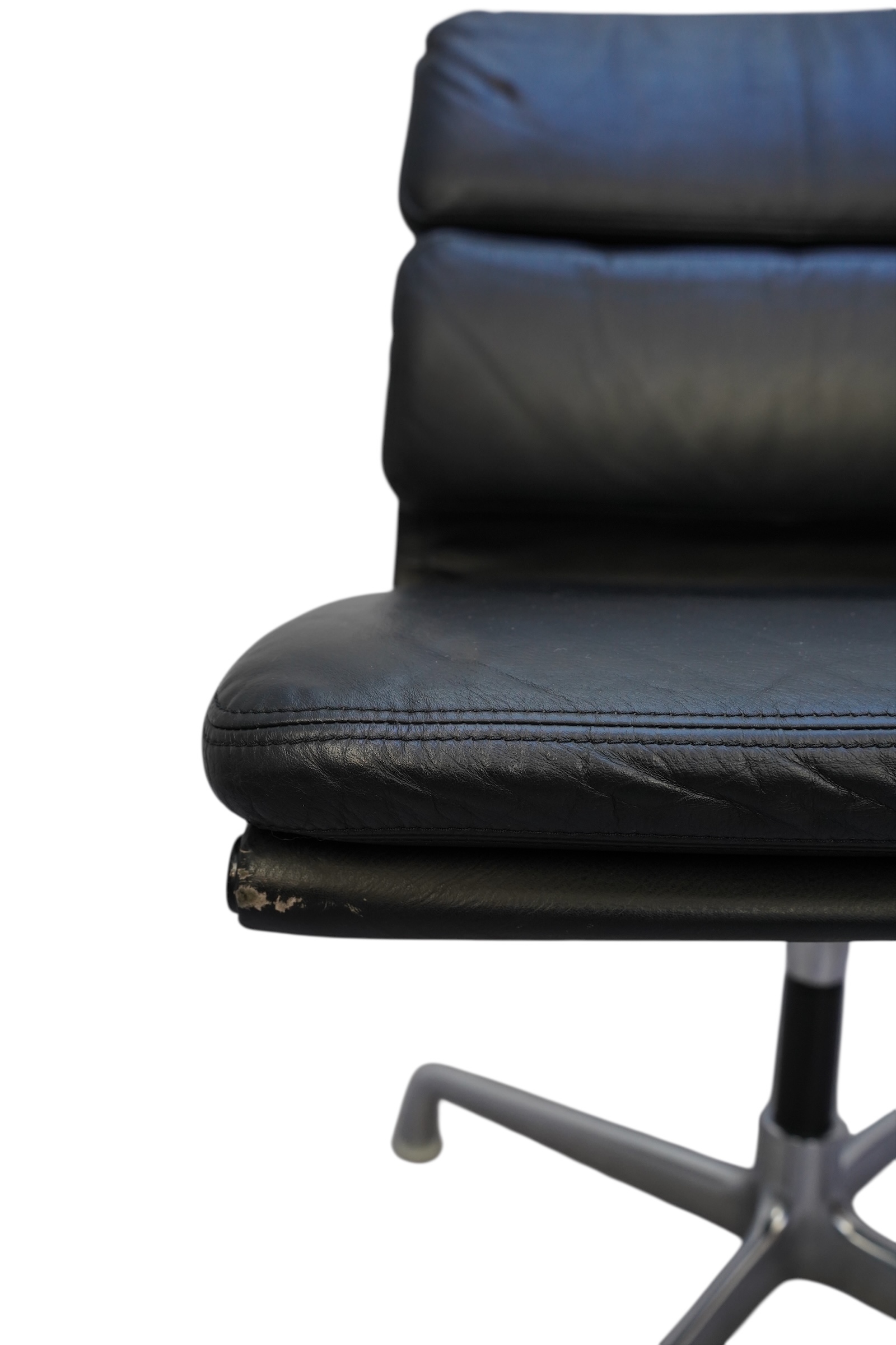 Soft Pad Chair EA 205 par Charles & Ray Eames – Image 3