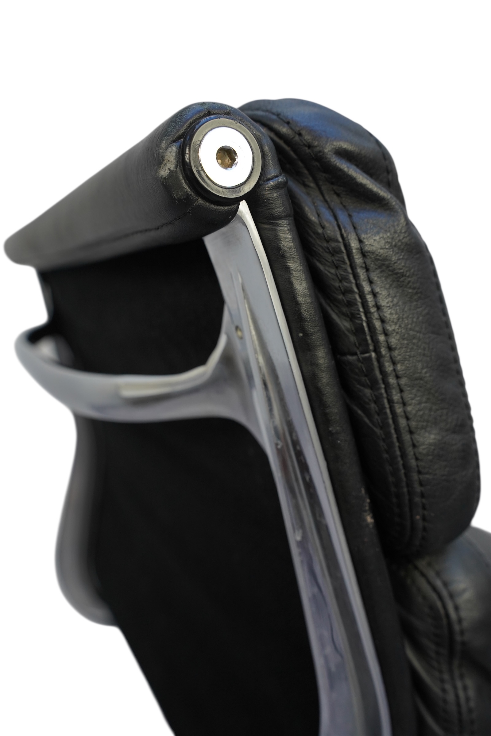 Soft Pad Chair EA 205 par Charles & Ray Eames – Image 10